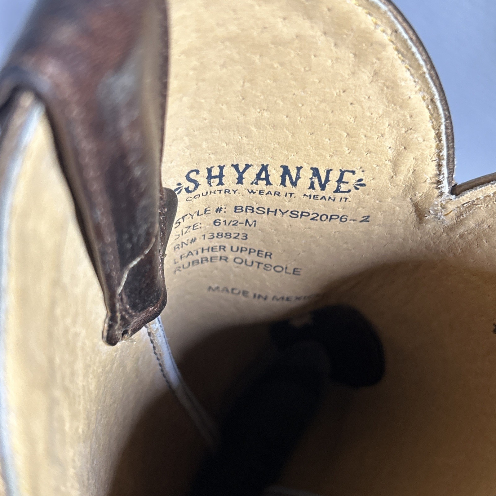 Shyanne Wilder Women’s Western Boots Square Toe Embossed Caiman Leathr Sz 6/12M
