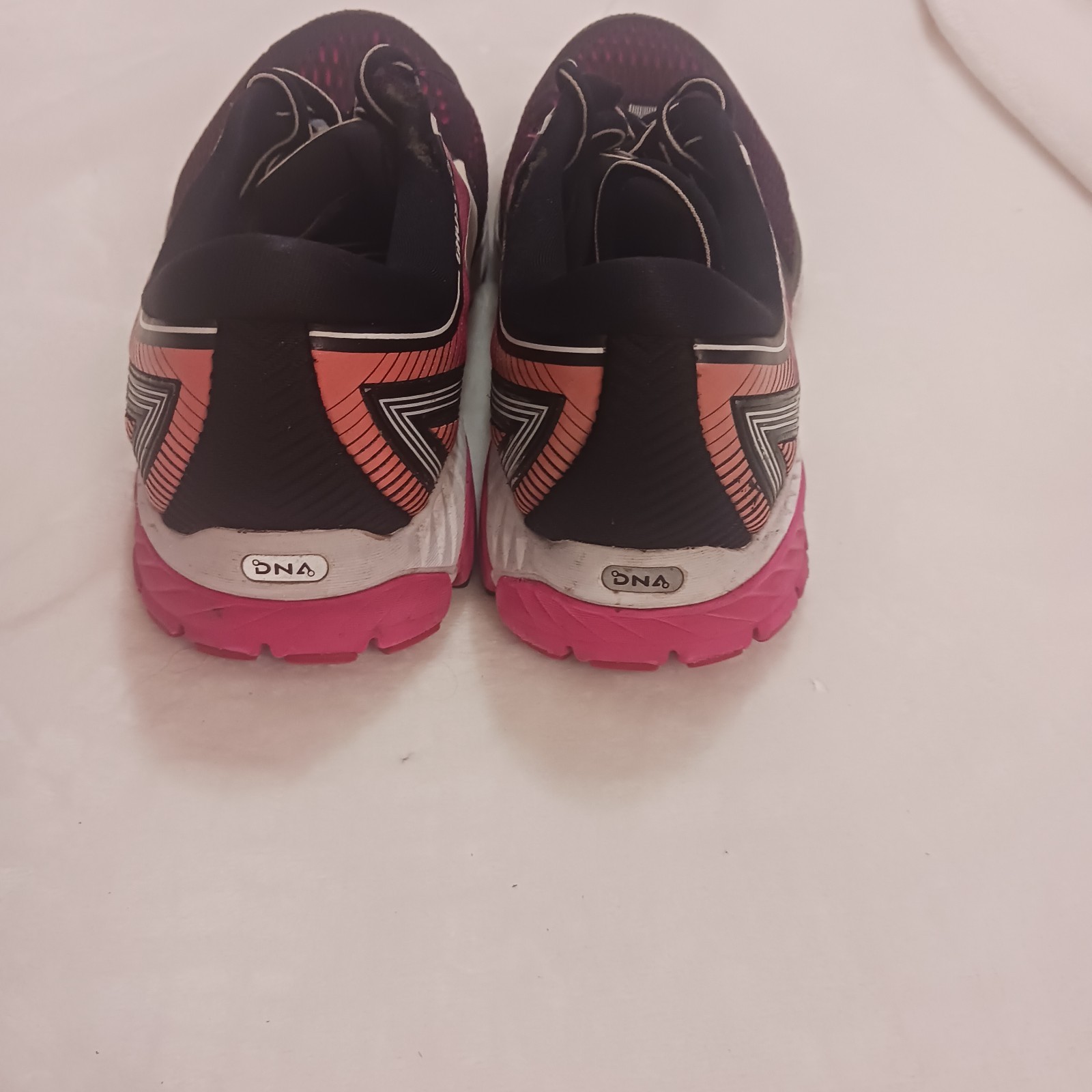 Brooks Ghost 10 Pink and Black Peacock 1202461B067 Size 10