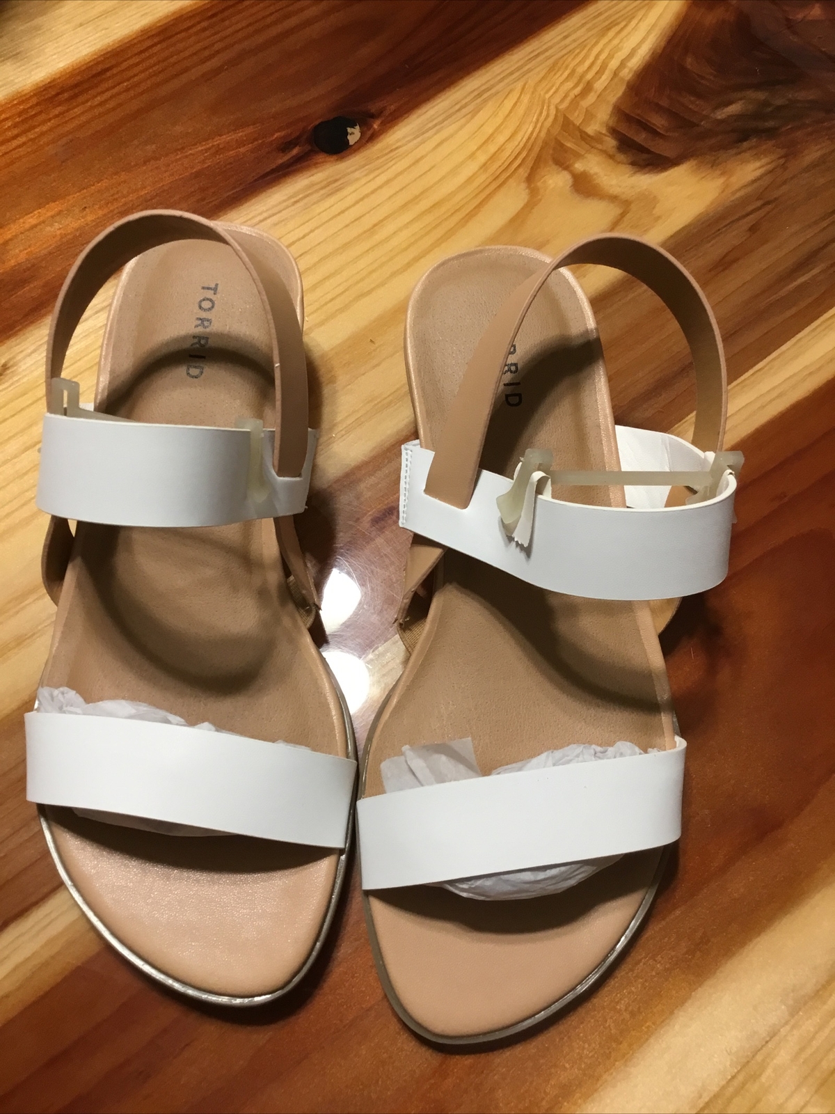 Torrid 4W White Double Strap Wedge Shoes 7.5 New With Box 15% Off + Free Ship