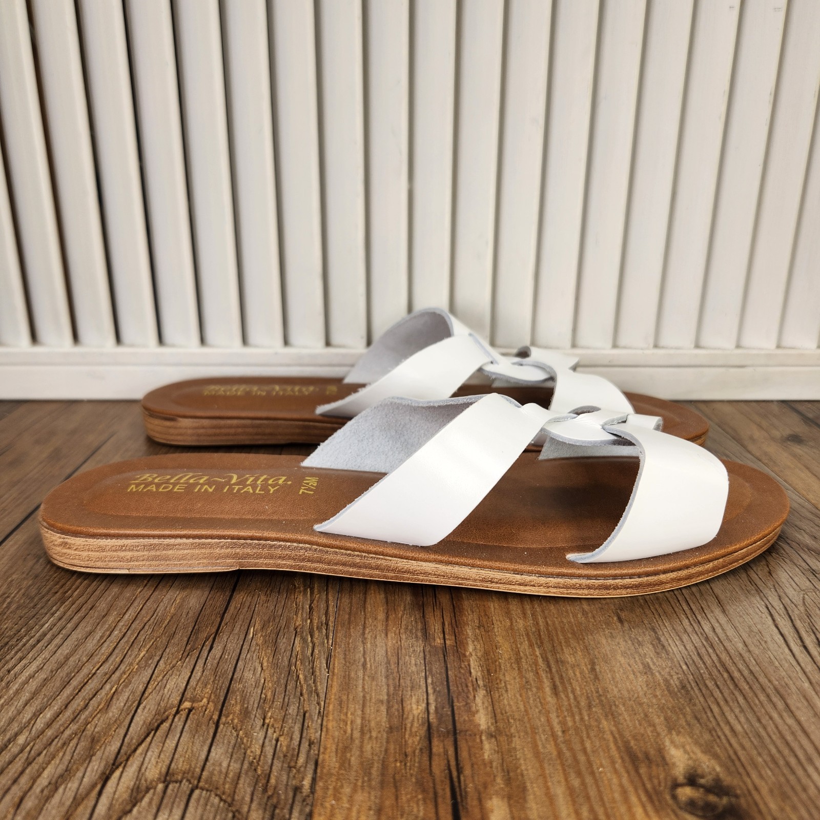 Bella Vita Dov Slide Sandals Womens Size 7.5 M White Italian Leather Summer Chic