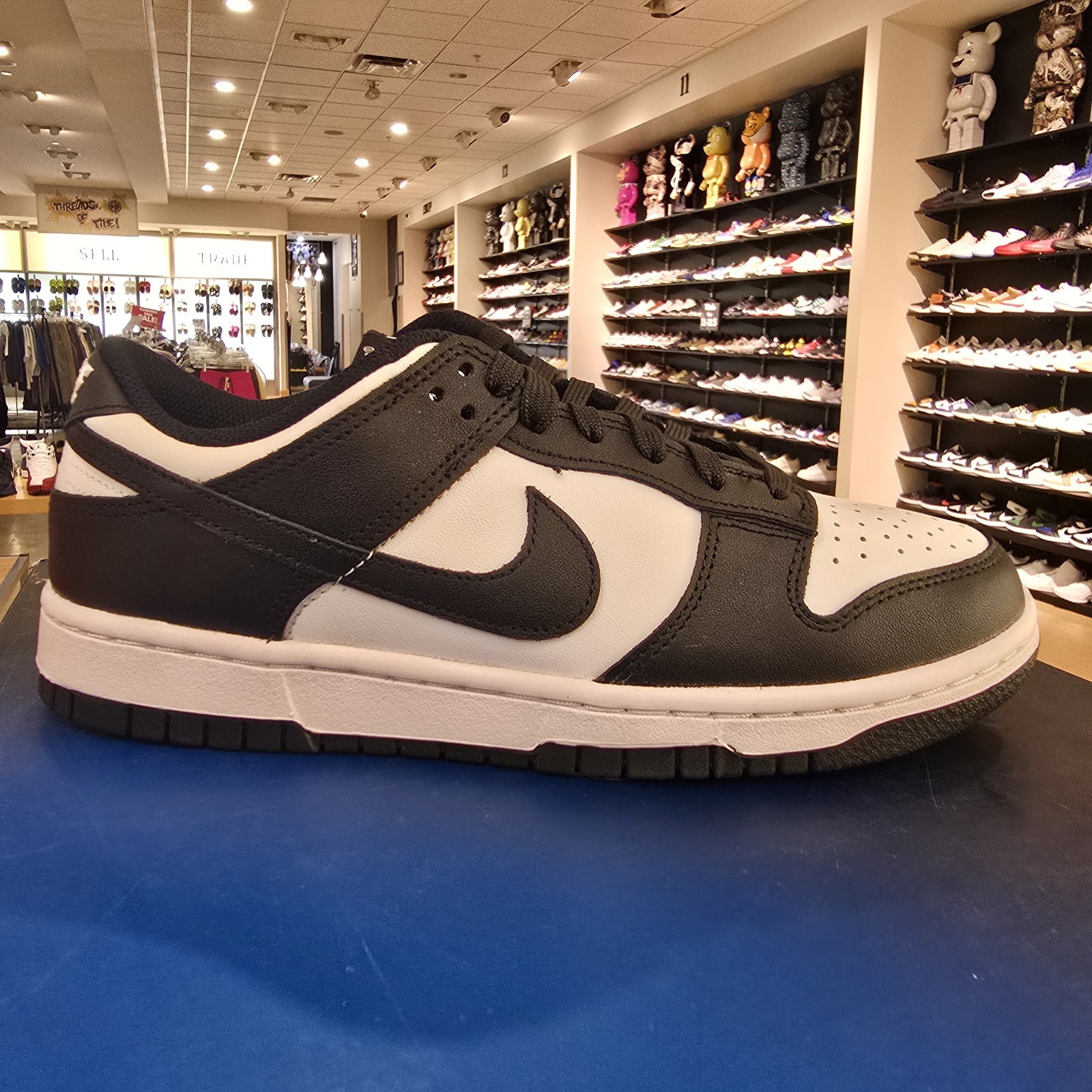 Nike Dunk Low Black White Women’s SZ 8/6.5M