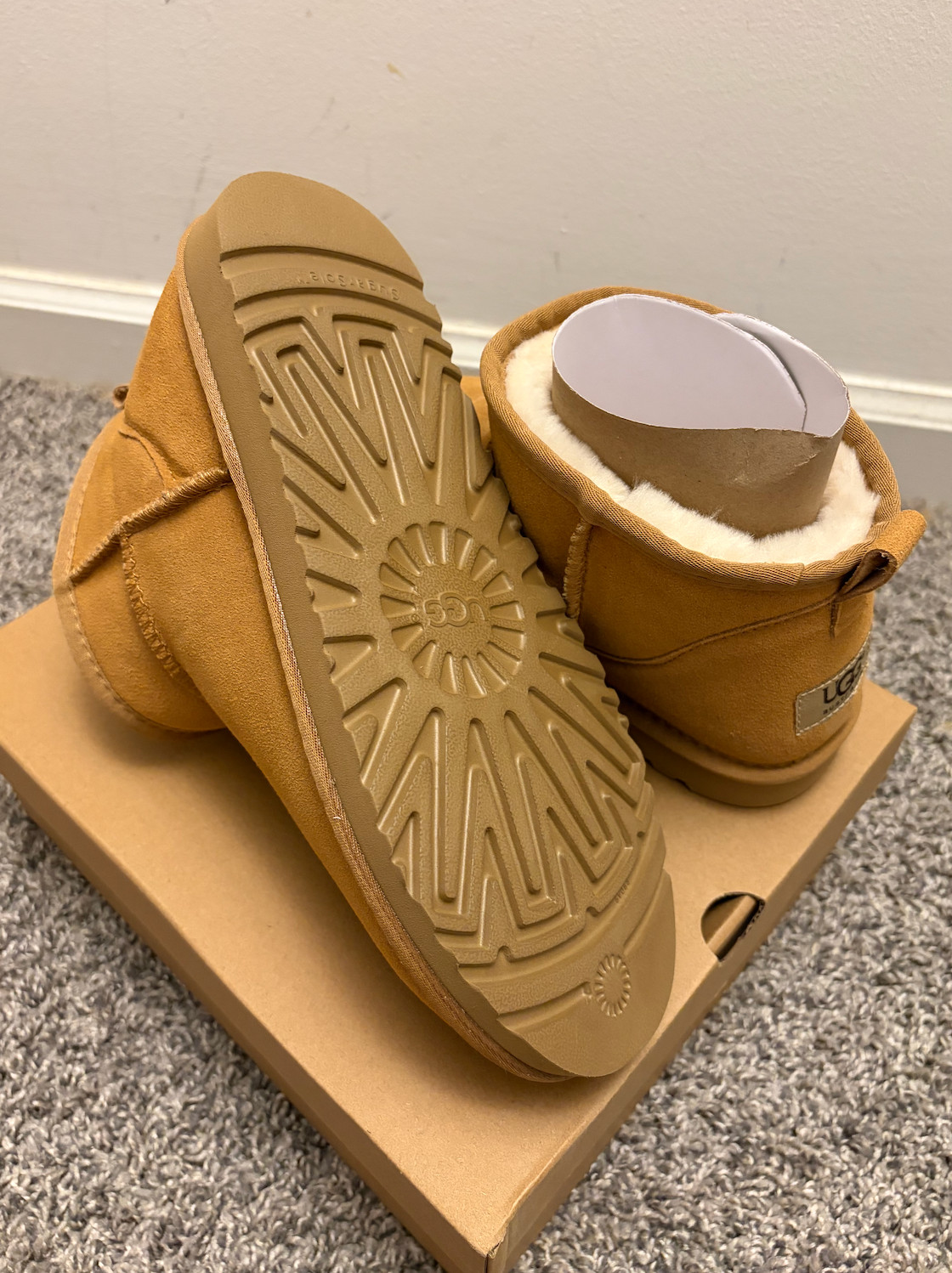 🎀 UGG Ultra Mini Chestnut Women Sz 11 Brand New Authentic USA Shipping 🇺🇸