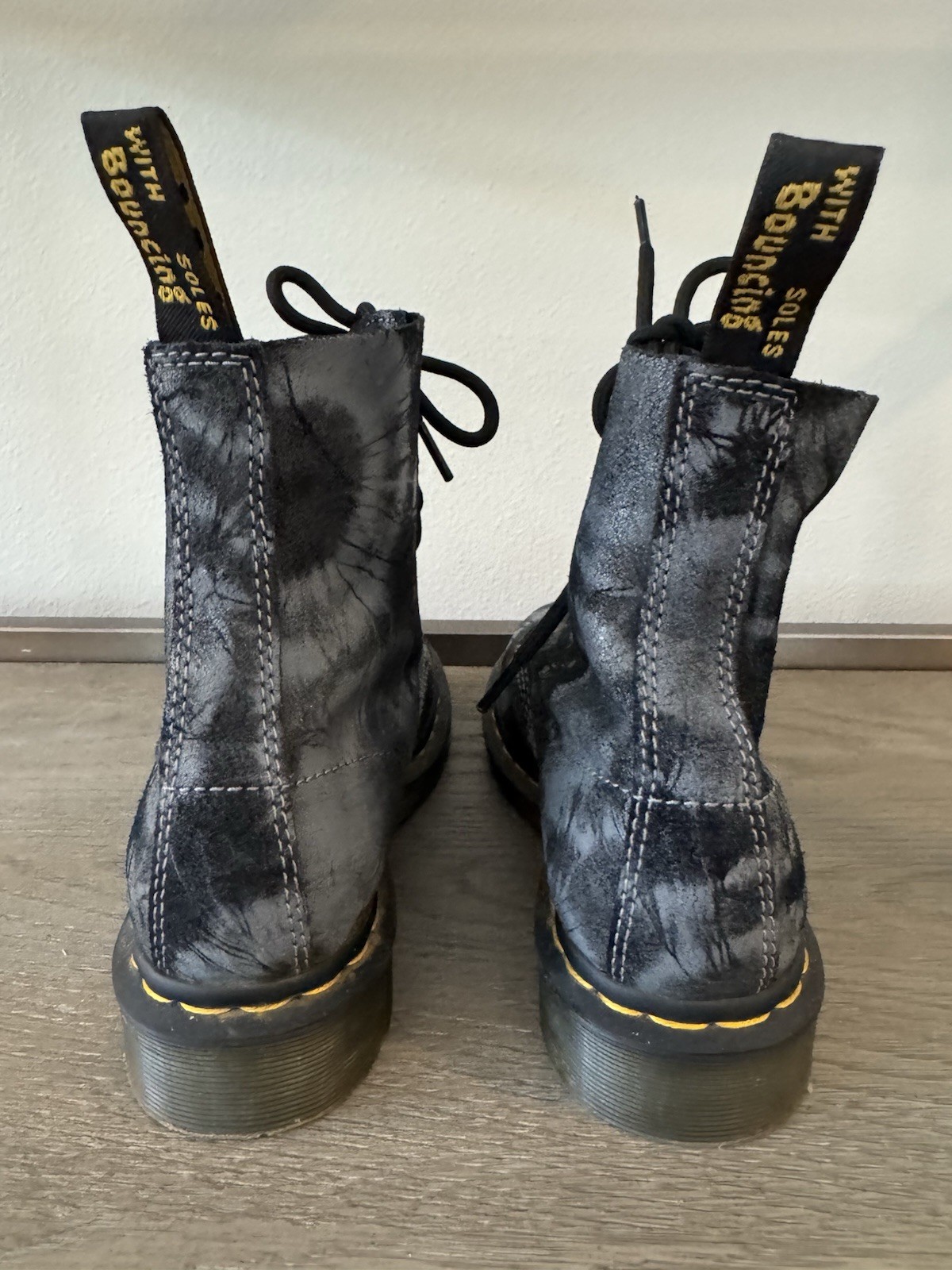 Dr. Martens 1460 Pascal Leather Tie-Dye Ankle Combat Boots Womens US 6