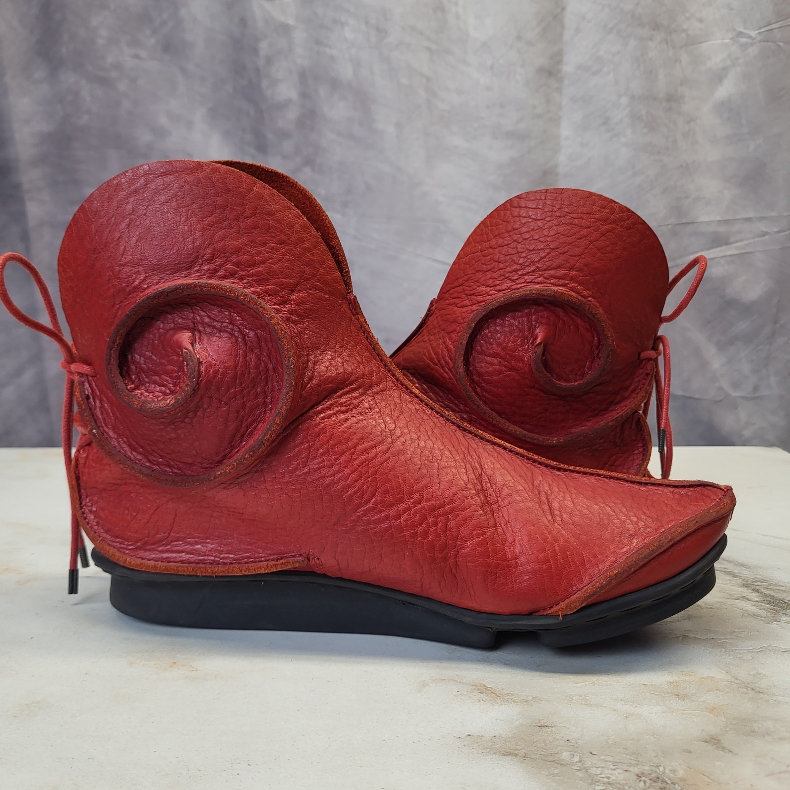 Trippen Taurus Penna Back Lace Midevil Peasant Booties Red Elf Women’s 37