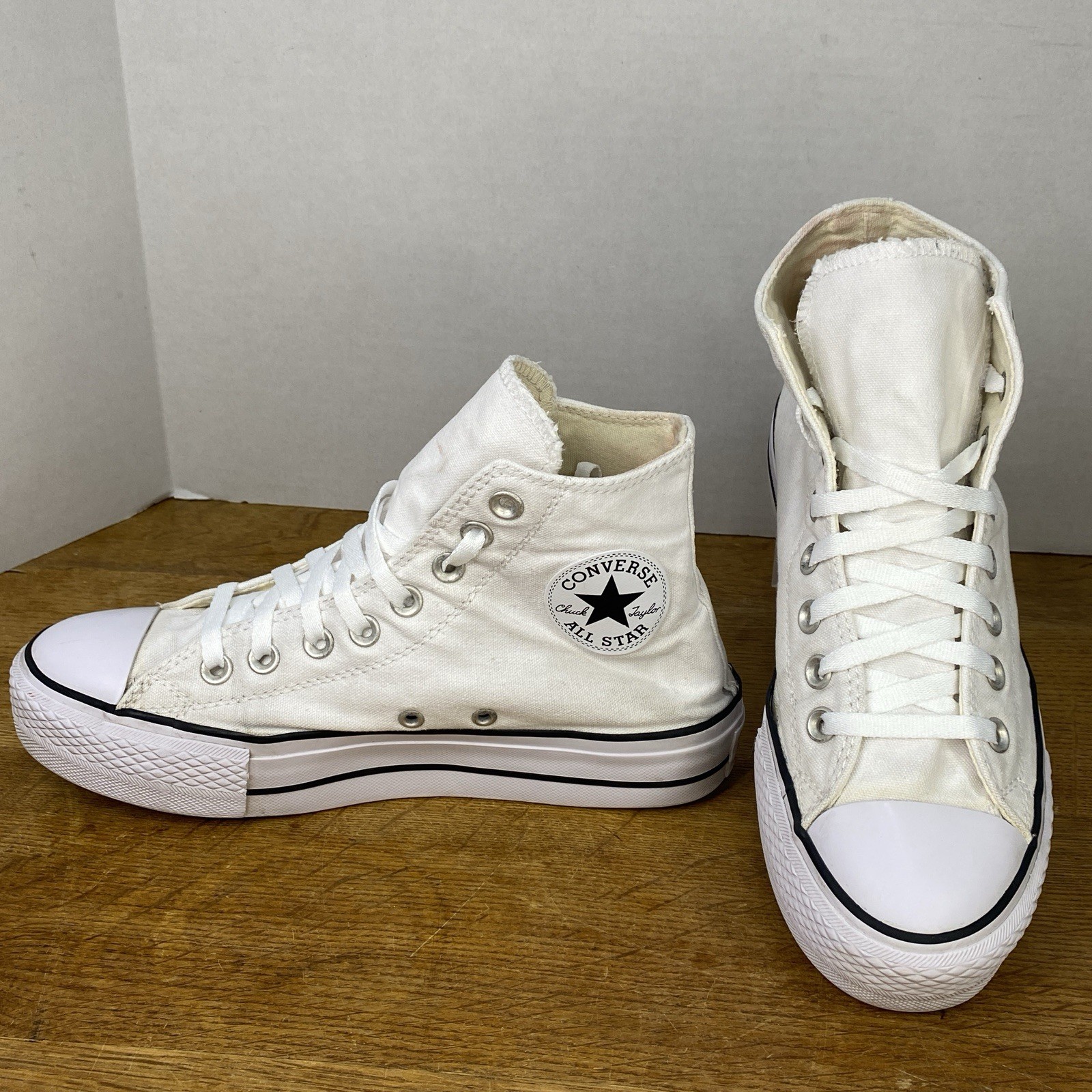 Converse Chuck Taylor All Star Lift Hi Platform White Canvas Shoe 560846C Sz 7/9