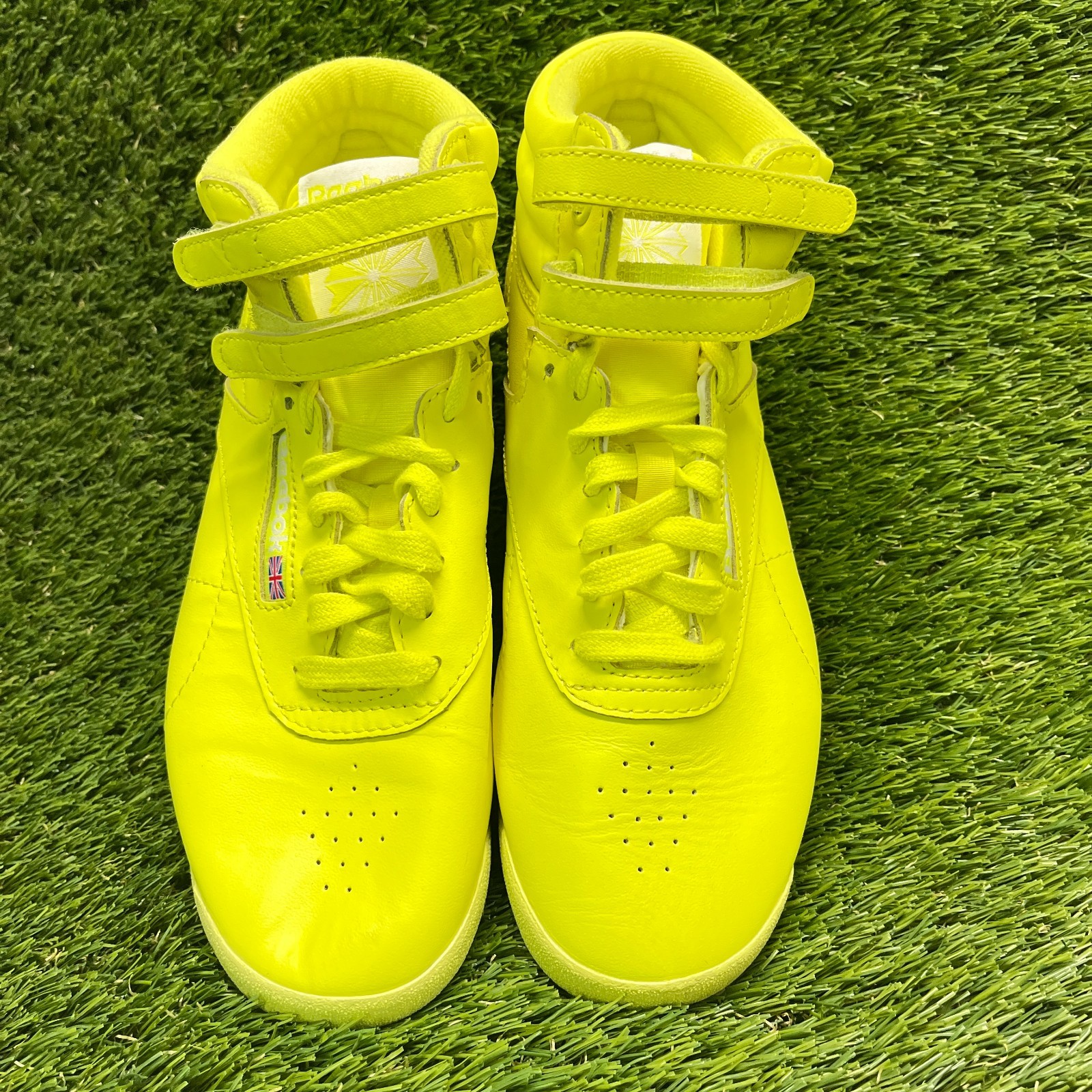 Reebok Freestyle Hi Womens Size 7.5 Neon Acid Yellow Athletic Shoes Sneakers