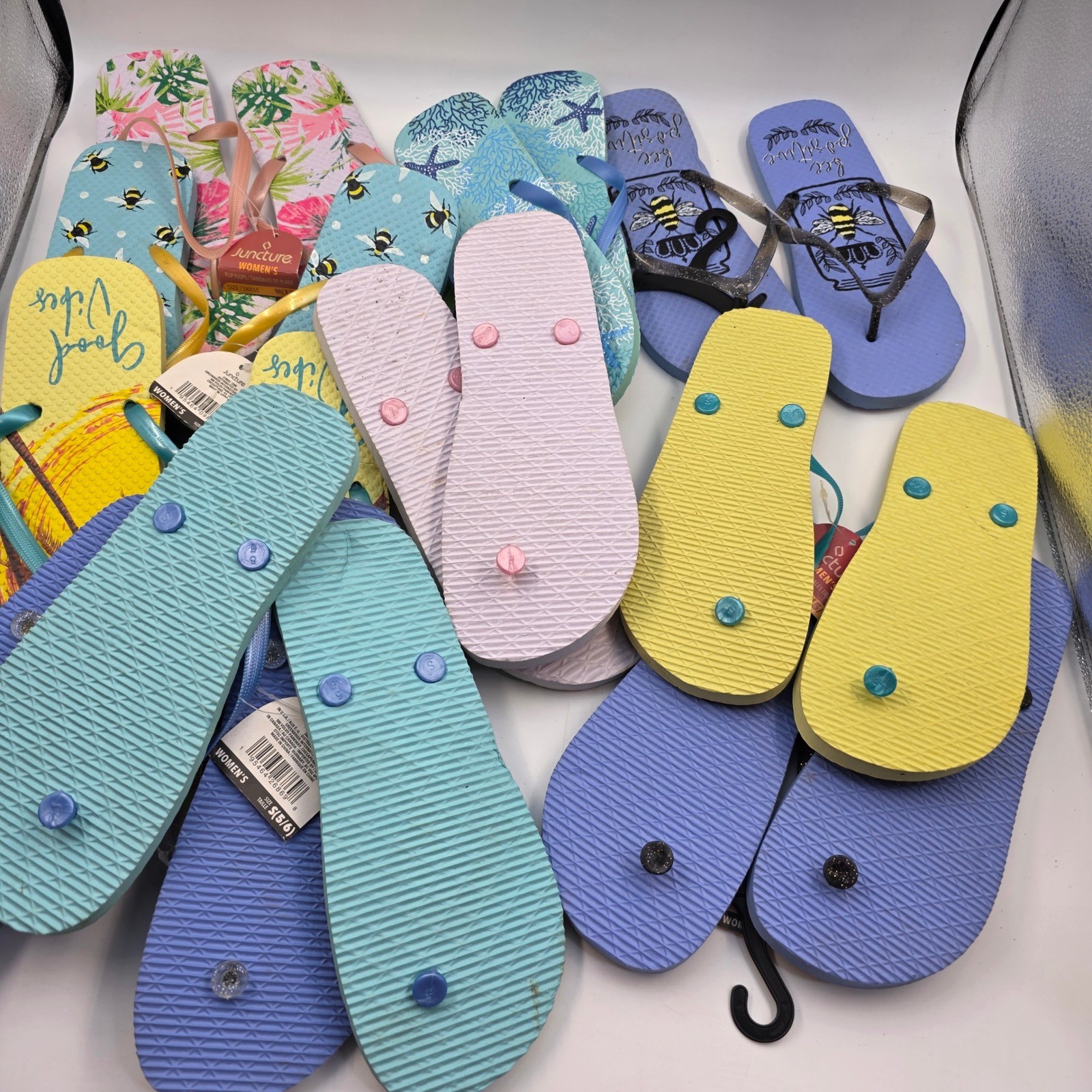 Lot of 10 Juncture Womens Flip Flops Sandals Summer Prints Bee Starfish NWT