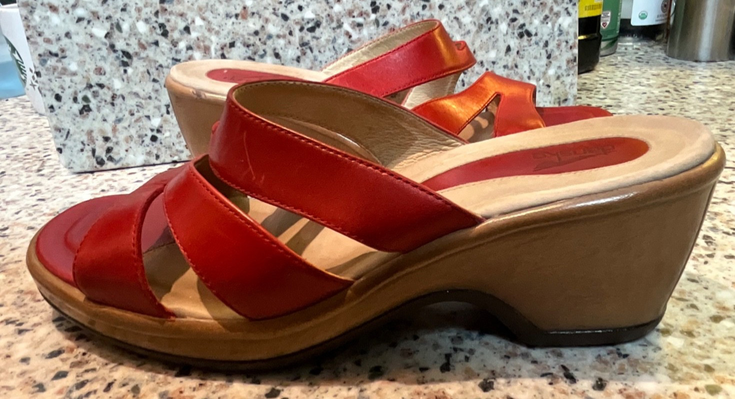 DANSKO AVRIL RED LEATHER SANDALS SIZE 8.5/39 PORTUGAL SLIDES WEDGE HEEL
