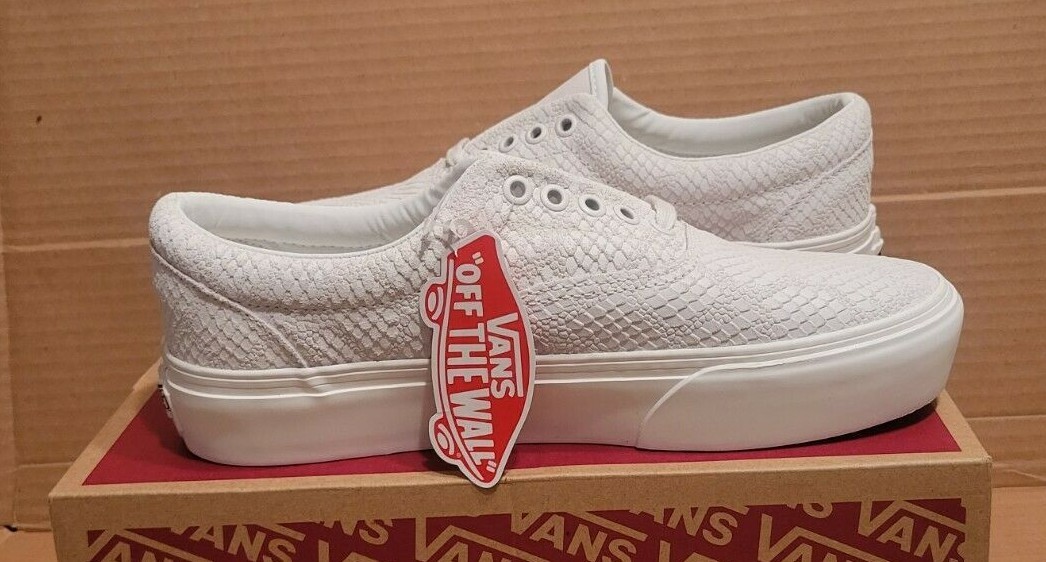 Vans Era Platform (Animal) Emboss Size: 9.5 Women/ Size: 8 Men/ 9.5 Women