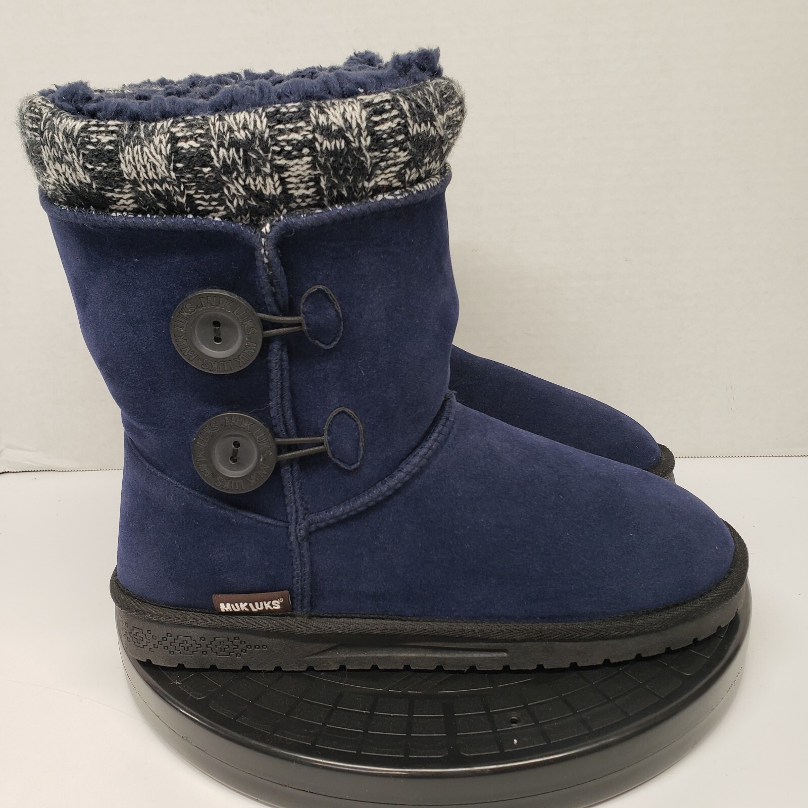Navy Blue Muk Luks Short Winter Fall Fur Boots Knit Buttoned Women’s Size 10