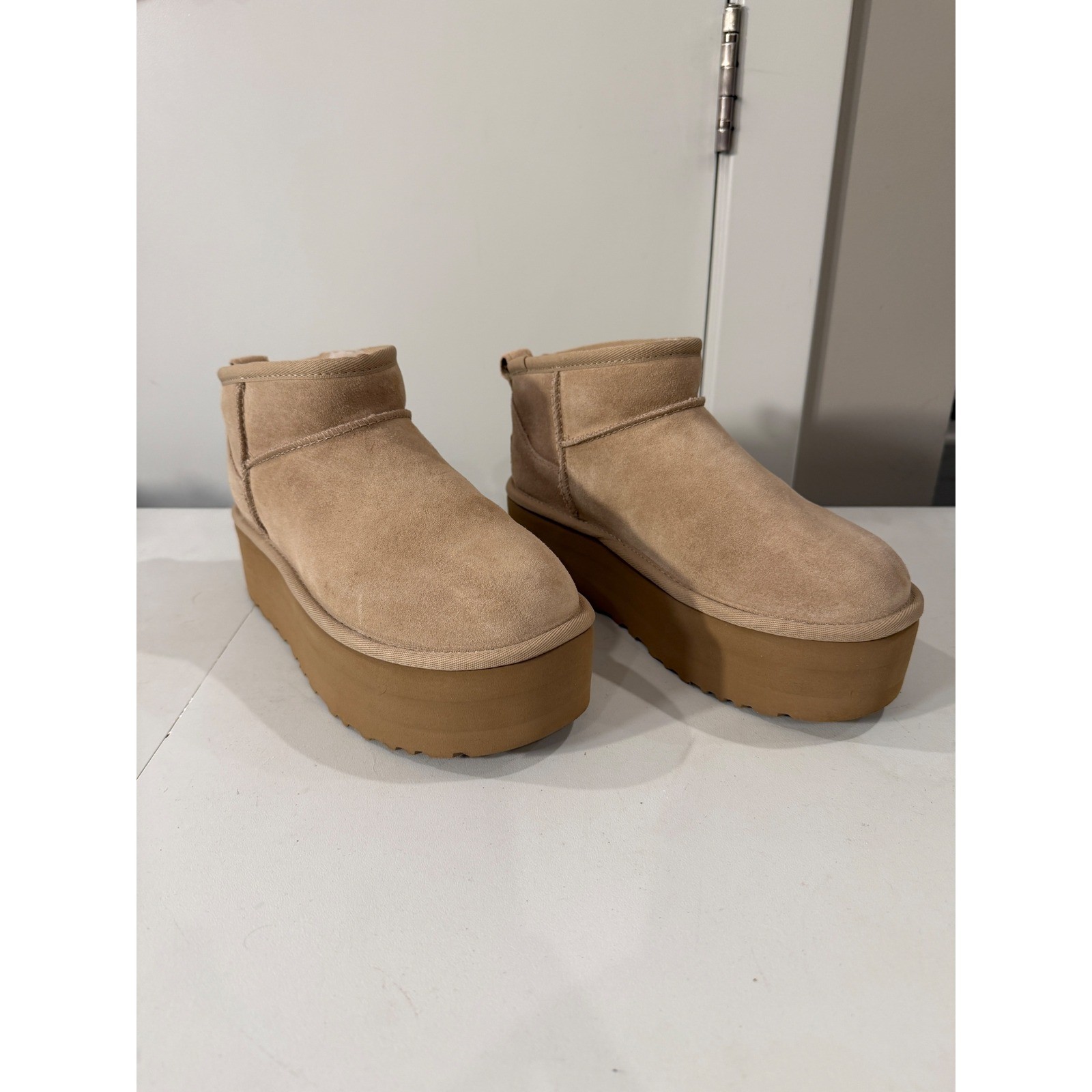 UGG Classic Ultra Mini Platform Boot Driftwood Suede Tan 1135092 Womens 7