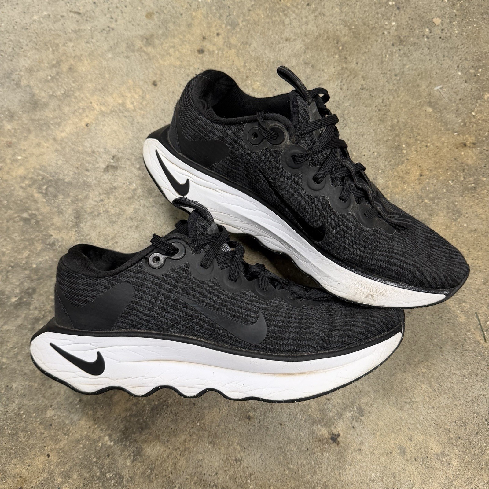 Nike Motiva Womens 7 US Black White Mesh Running Shoes DV1238-001