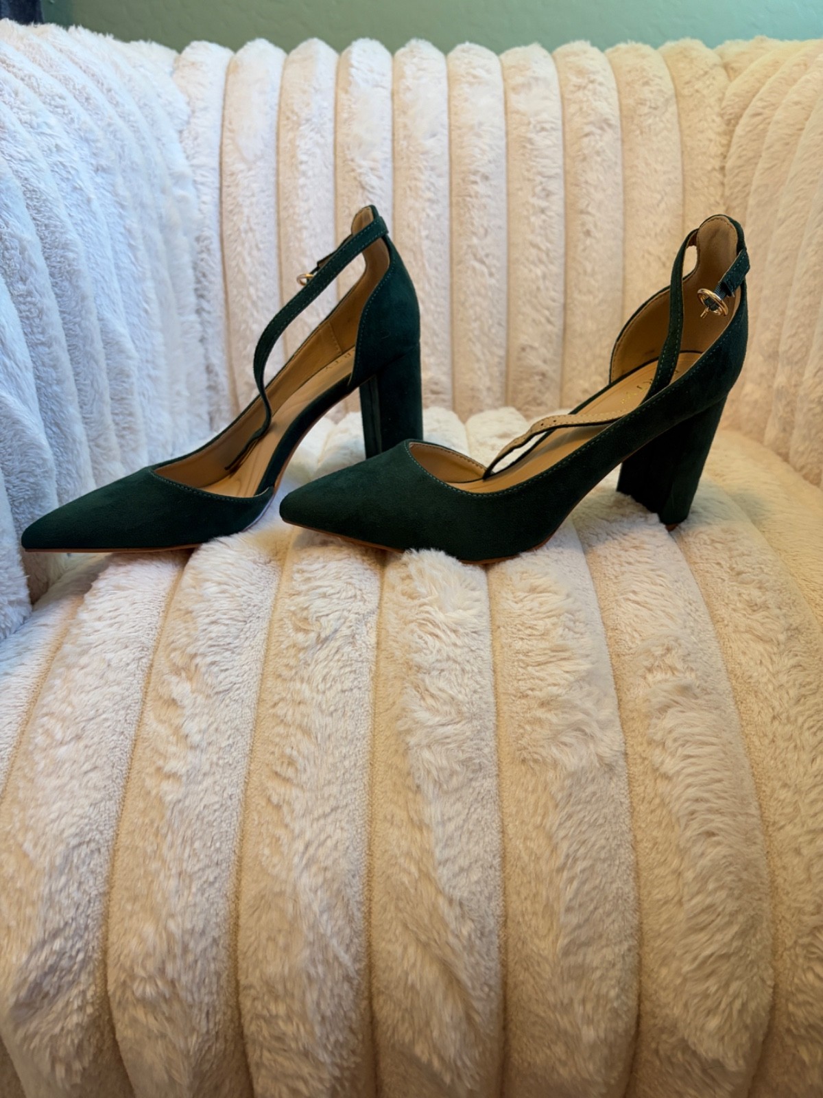 Womens Size 7 3in Pointed Toe Heel Forest Green Emerald Suede Formal Semi Formal