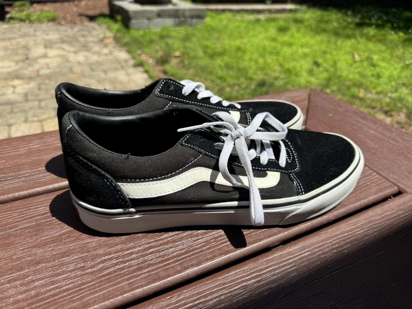 Women’s Size 10 – Vans Old Skool Black White