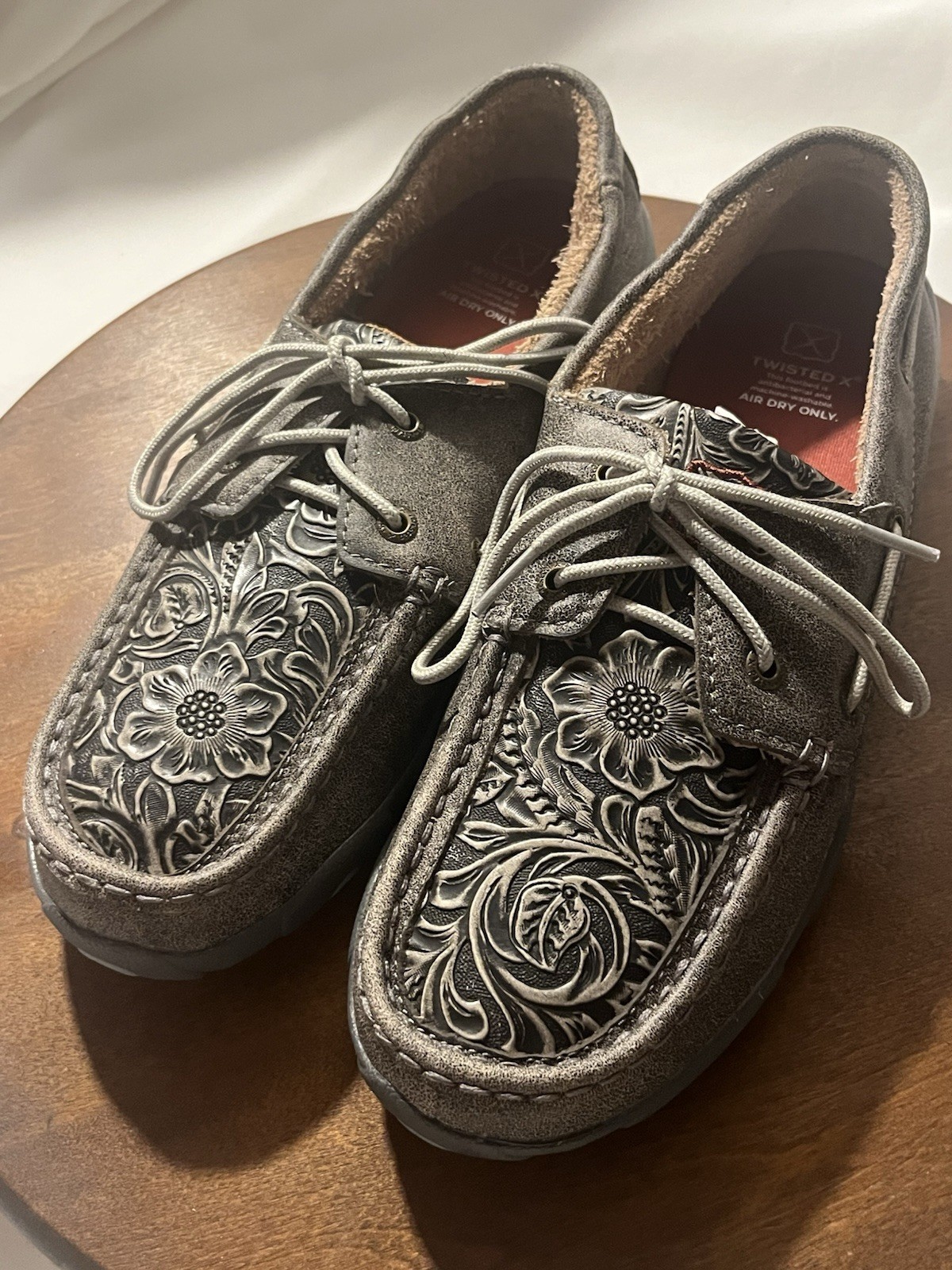 Twisted X Gray Tooled Women’s Moccasin Loafers Size 9 New