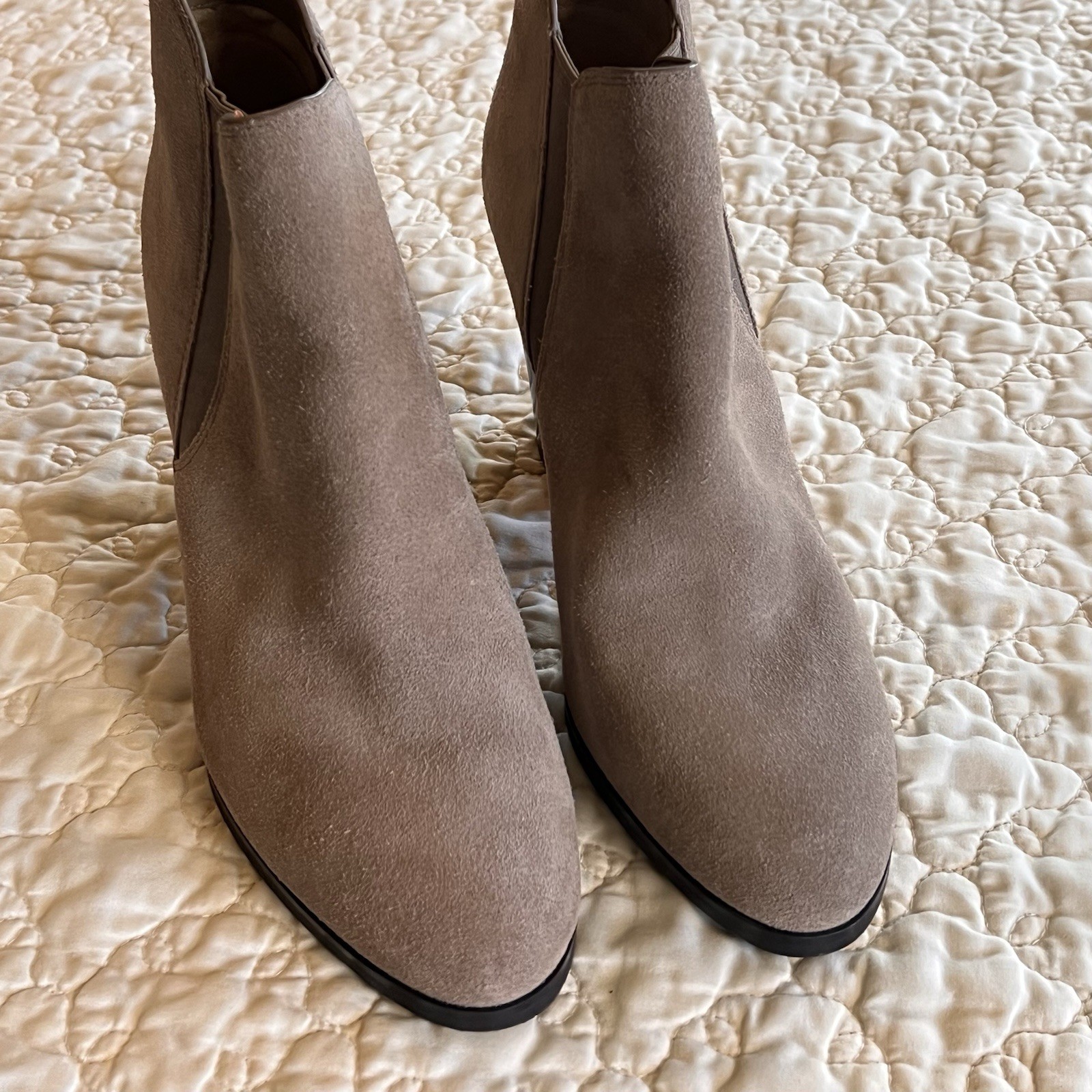 Michael Kors Women’s Brandy Taupe Leather Ankle Boots Size 10 NWOB