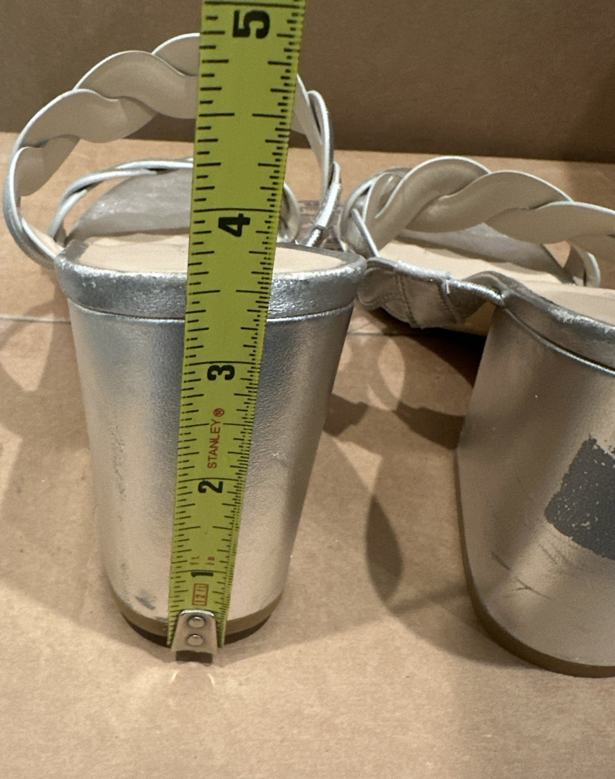 STUART WEITZMAN EU 40/ US 9.5 Twistie Block 75 Metallic Mule Platinum *FLAWED*