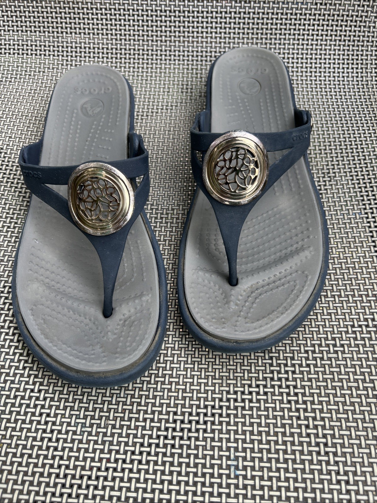 Crocs Sanrah Circle Wedge Flip Sandal Women’s Size 8 Navy Blue/Graphite