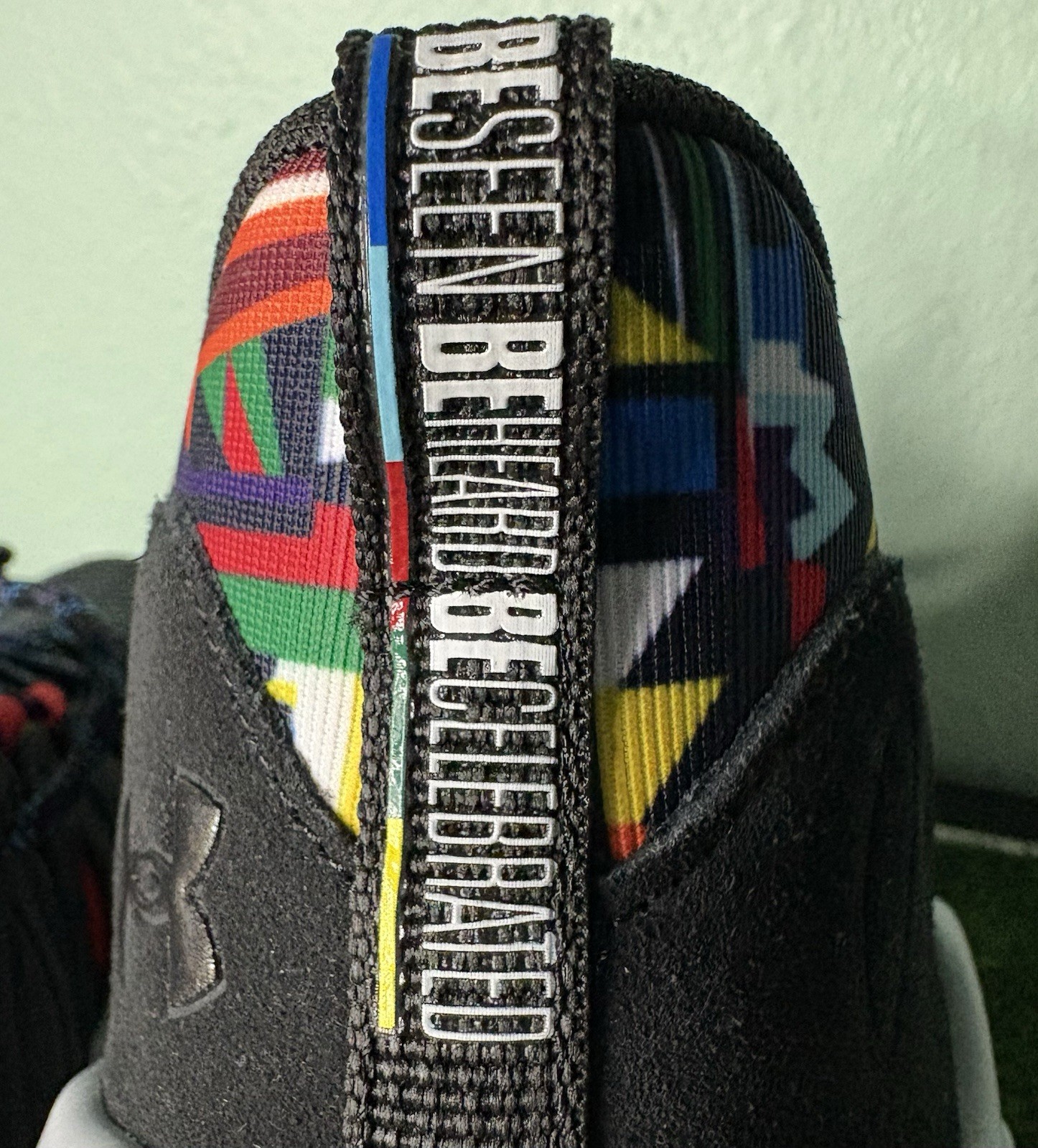 US Women’s 13/Men’s 11.5 – Under Armour Flow Breakthru 4 Basketball «BHM», Rare