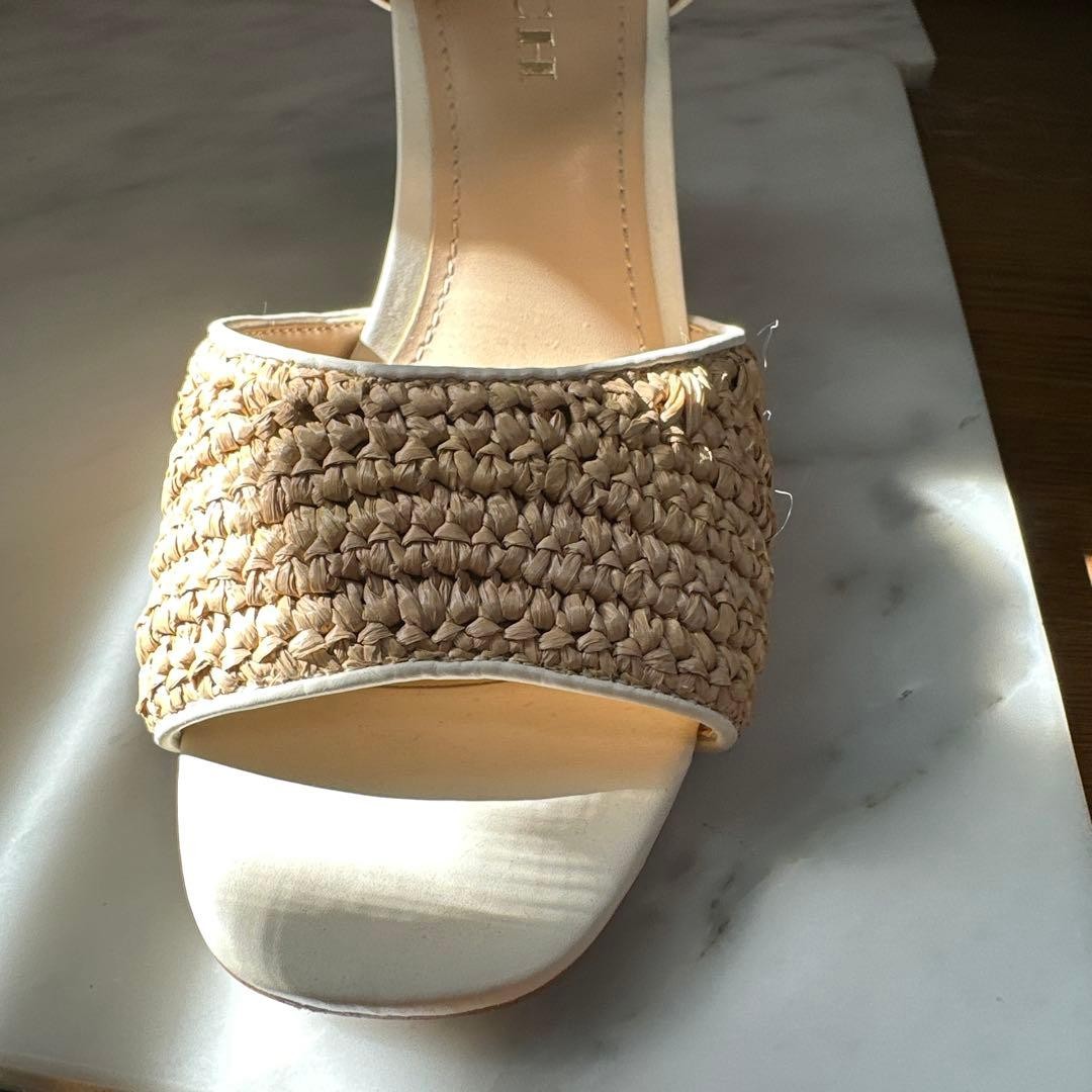 COACH Straw Material Ankle Strap Sandals color is slightly brighter than in the