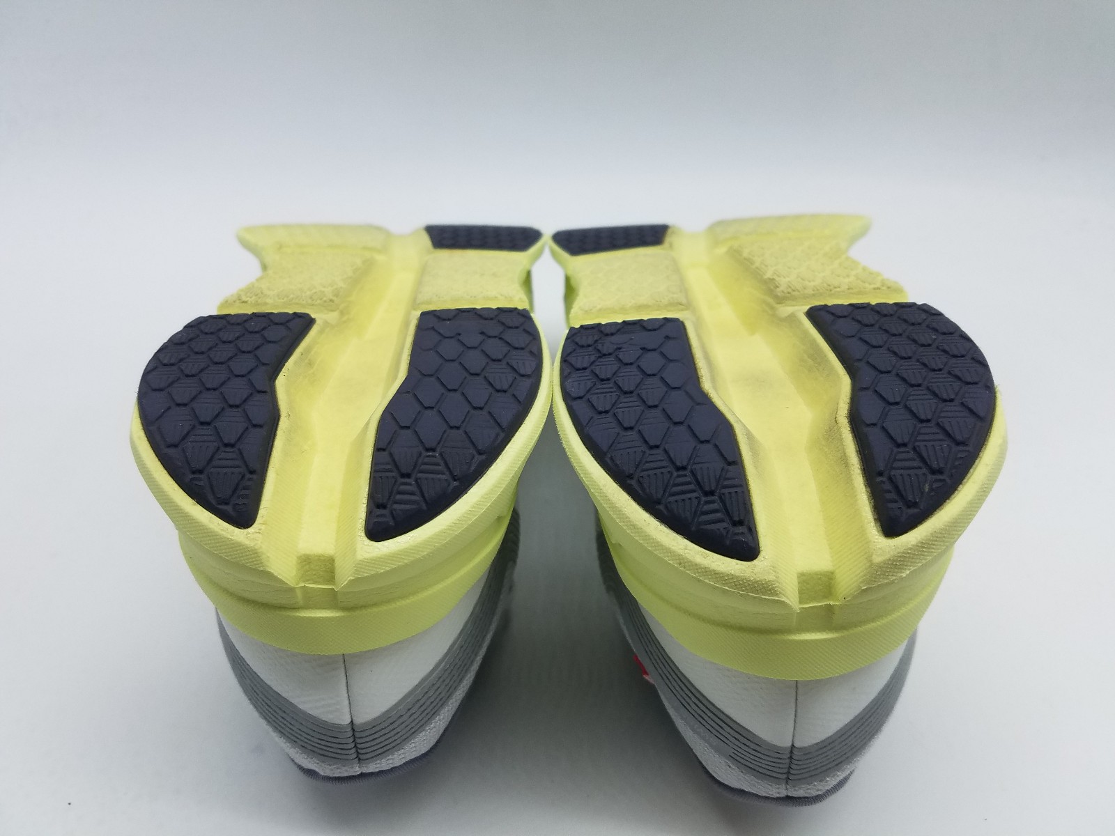 On Cloudgo Swiss Engineering Women’s Size 7 Road Running Shoes Gray