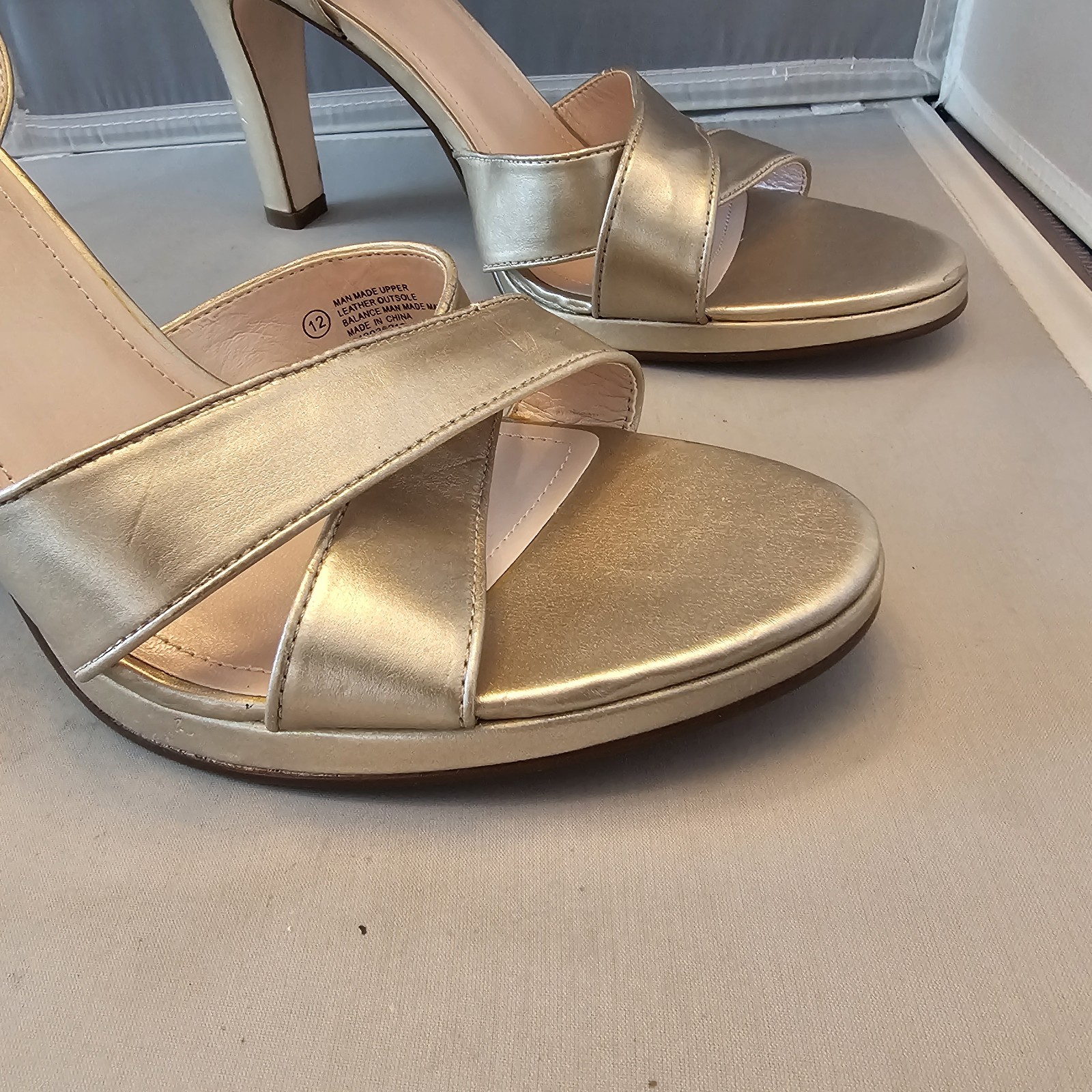 ISAAC MIZRAHI for Target Size 12 Erin Leather Outsole Man Made Upper Made China