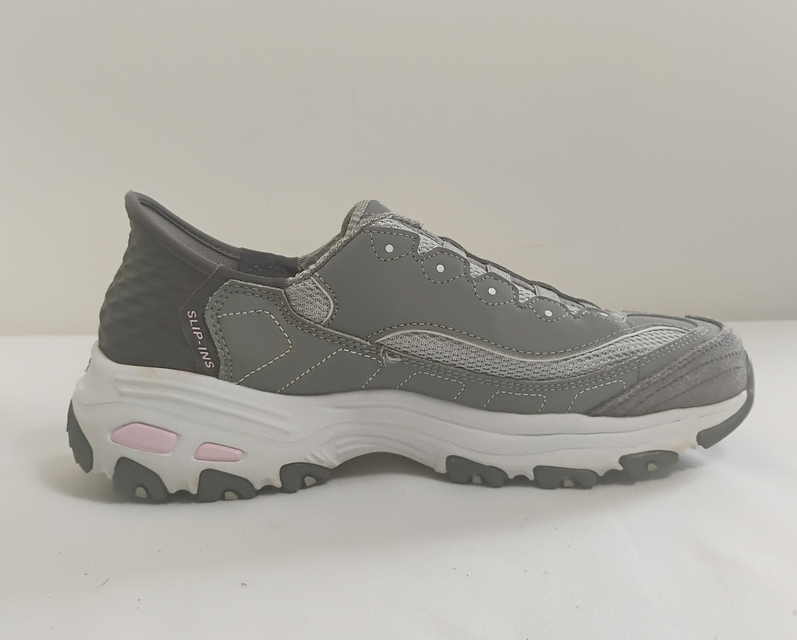 ​SKECHERS Hands Free Slip Ins DLites Wide Fit 7.5 Women Grey Memory Foam Sneaker
