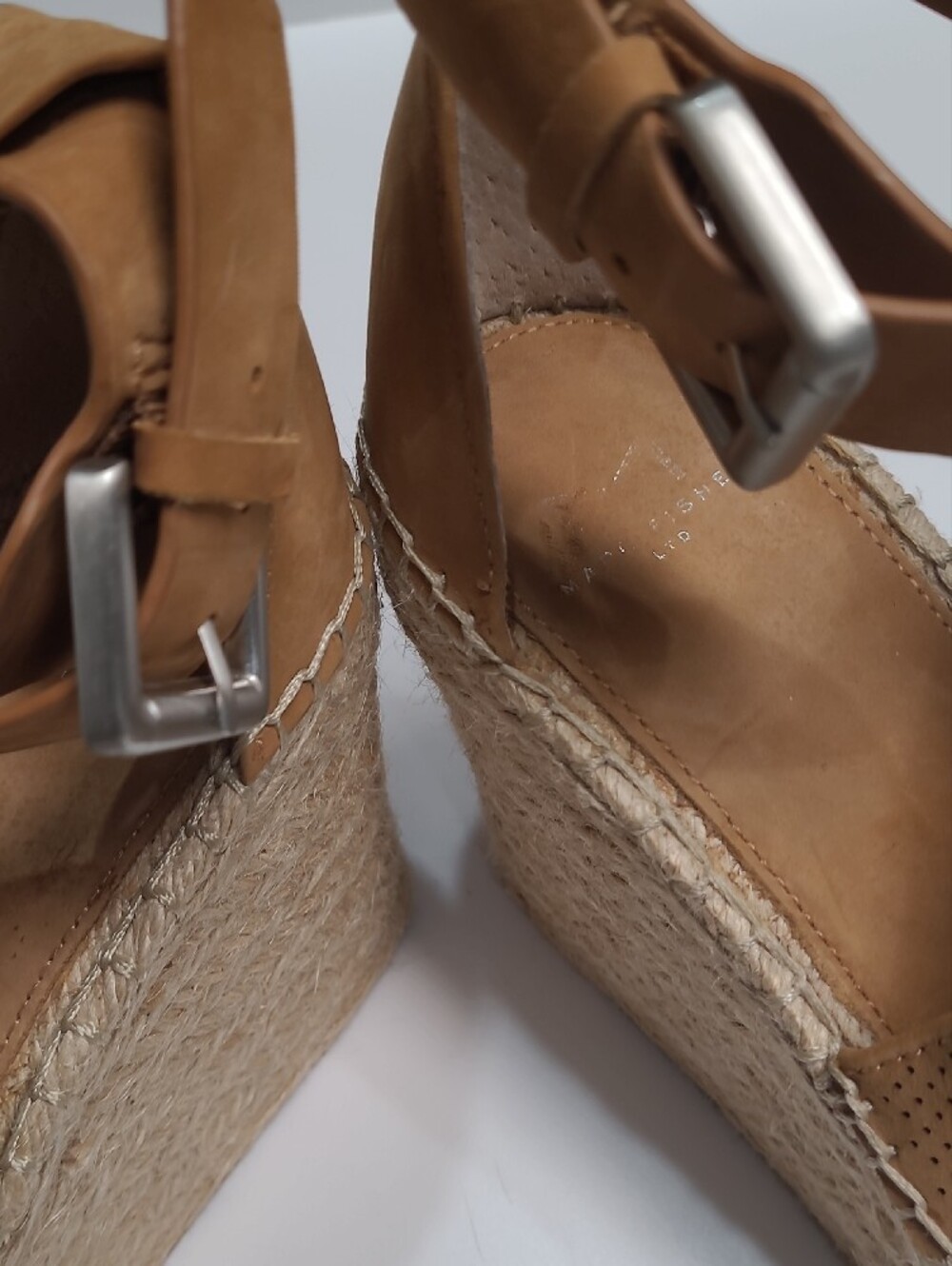 Marc Fisher Tan Leather Perforated Espadrille Platform Wedge Sandals – Size 8.5