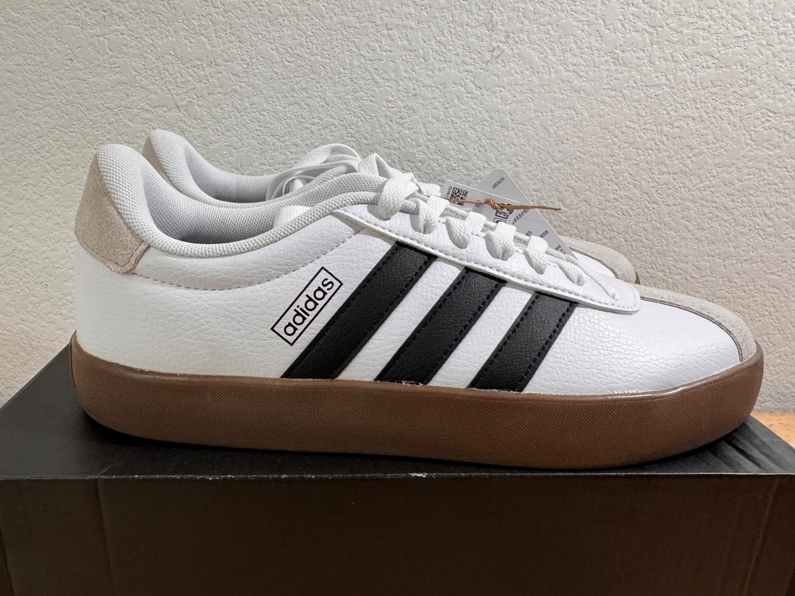Adidas Women’s VL Court 3.0 Sneakers Size 9 Classic Low Top Shoes ID8797