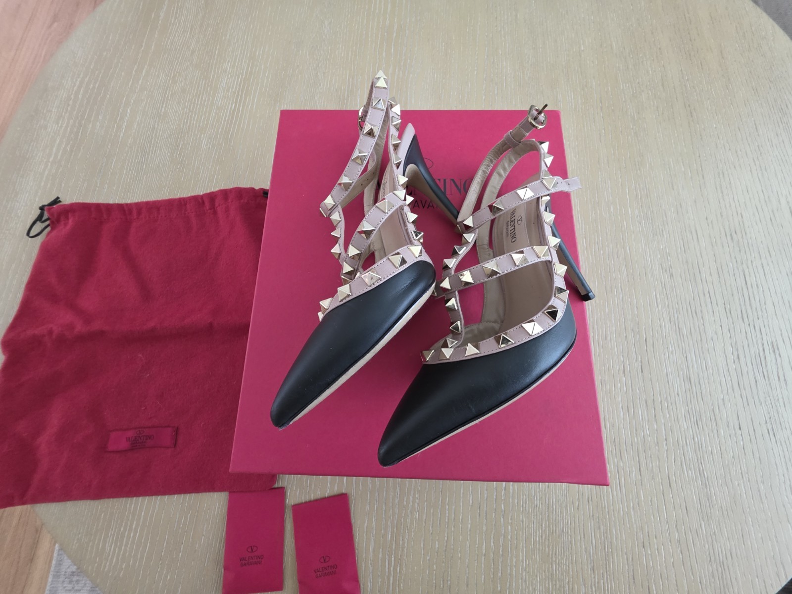 Valentino Garavani Rockstud Strappy Ankle Strap Pointed Toe Heels size 5