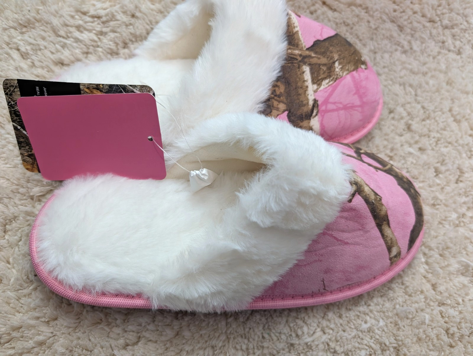 RealTree Women’s Pink Camouflage Slippers Size 9-10 Plush Lined Slide Slip On