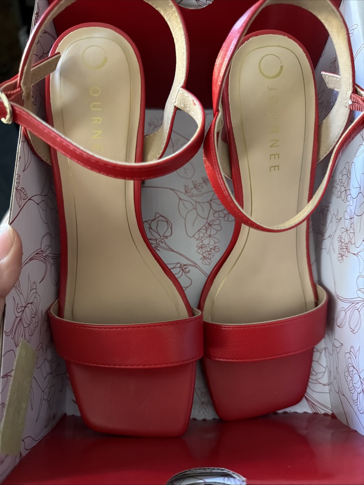 Journee Collection Tivona Comfort Foam Sandals Red 7.5 M New In Box Never Worn