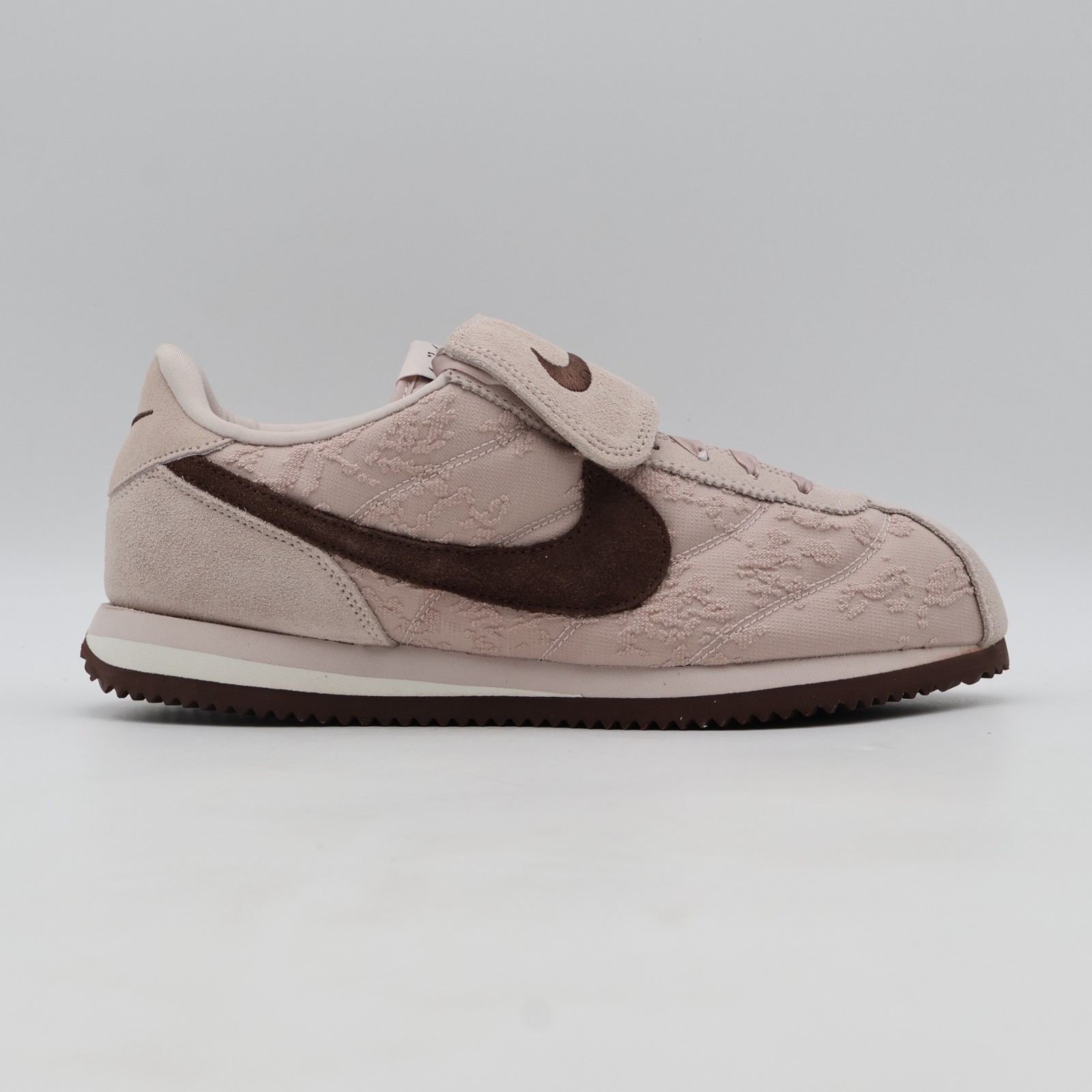 IQ3624-667 Nike Cortez Textile Silt Red Phantom Light Chocolate (Women’s)