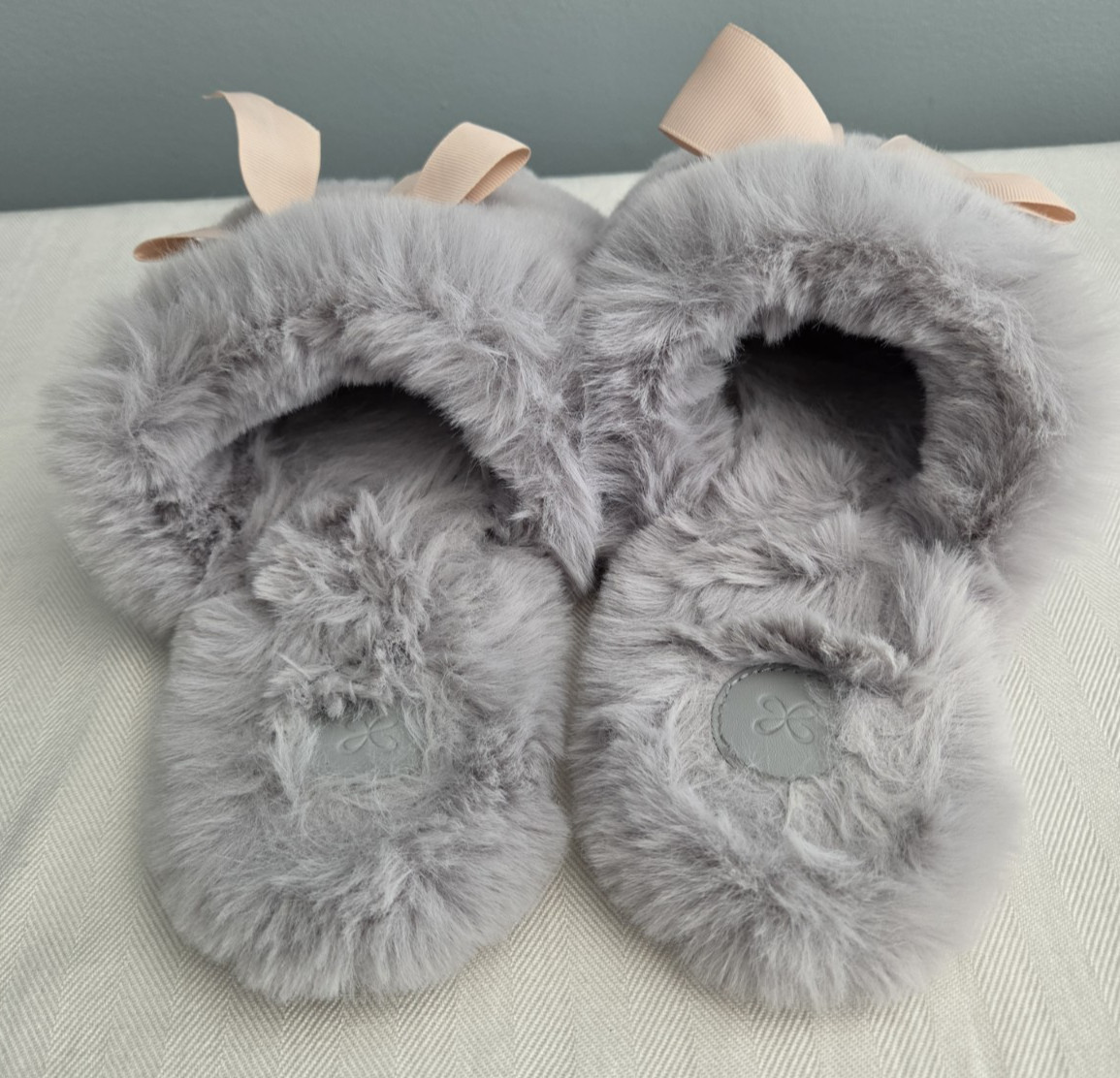 NWOT Anthropologie Shoes Size 10 Maeve Faux Fur Open Toe Slippers Gray Taupe