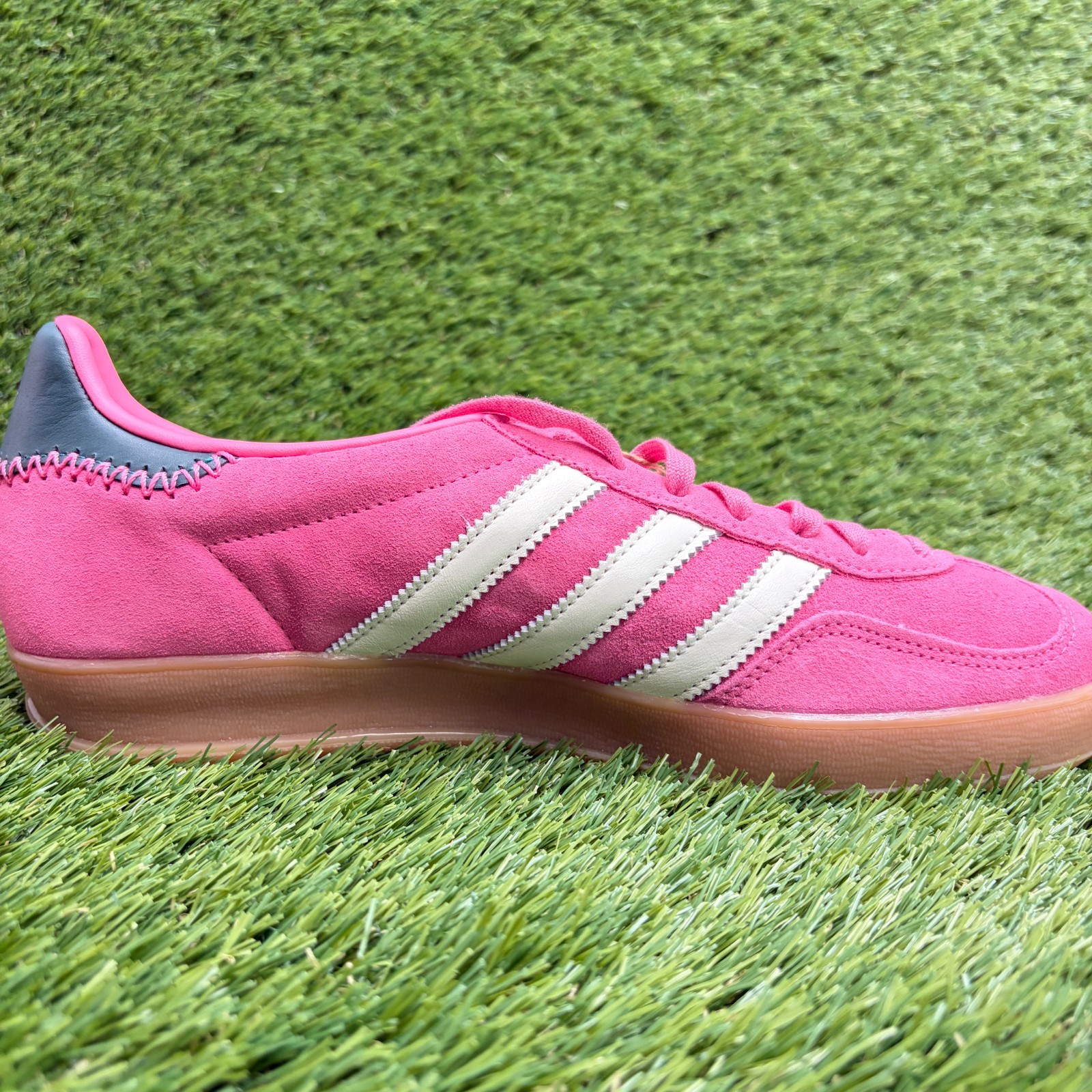 Adidas Gazelle Indoor Womens Size 10 Pink White Athletic Walking Shoes Sneakers