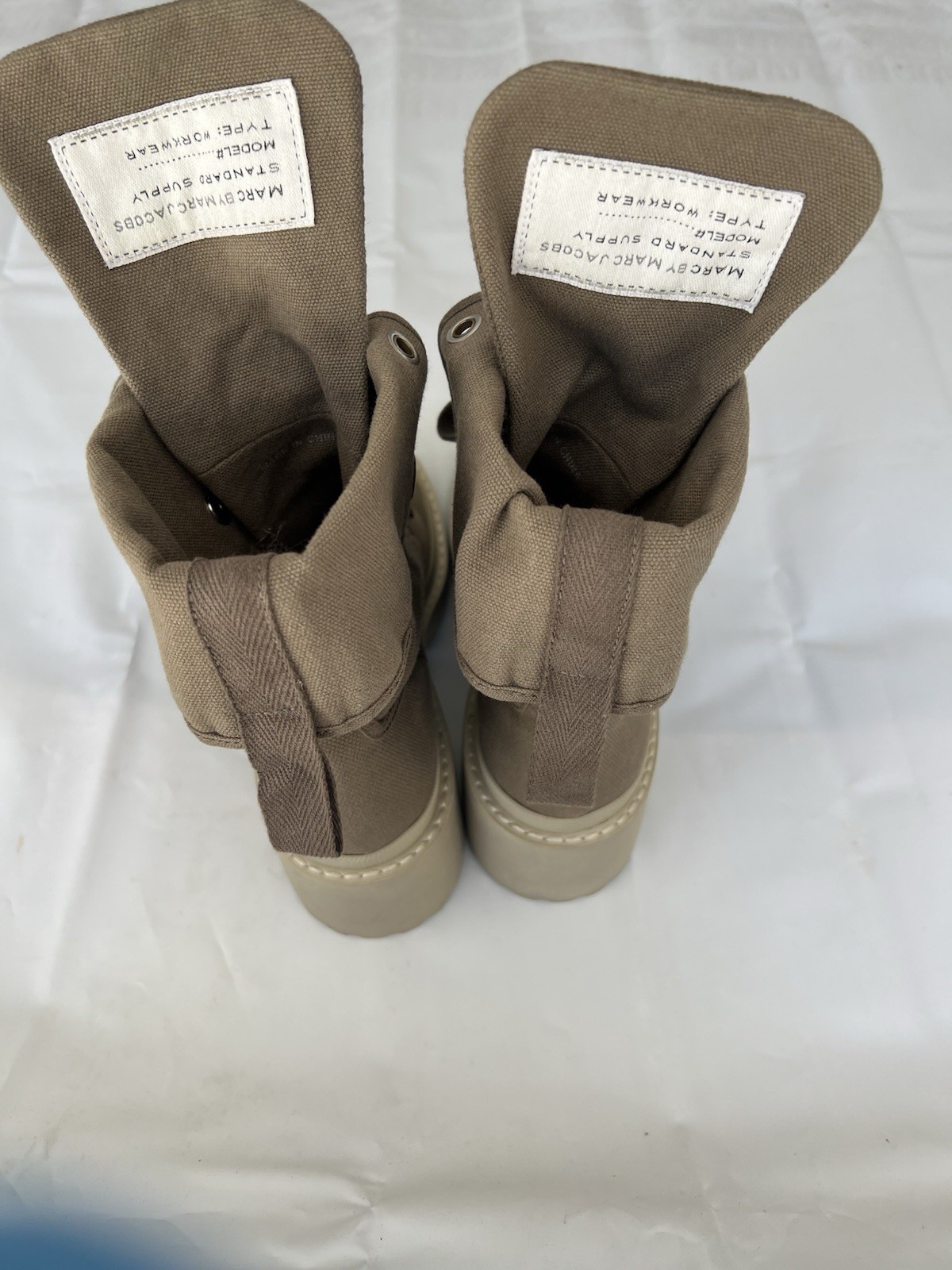Marc by Marc Jacobs Tan fabric combat Hill/buttons on the side – Lace Up