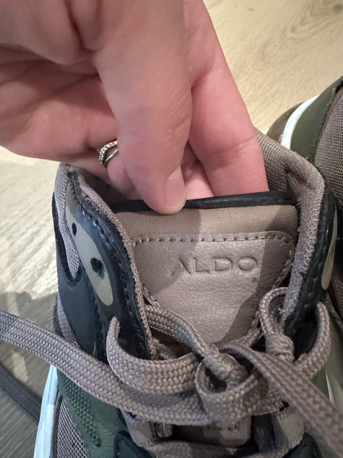 ALDO Unisex Low Top Lace-Up Athletic Sneakers Green/Gray/Black/White Colorblock