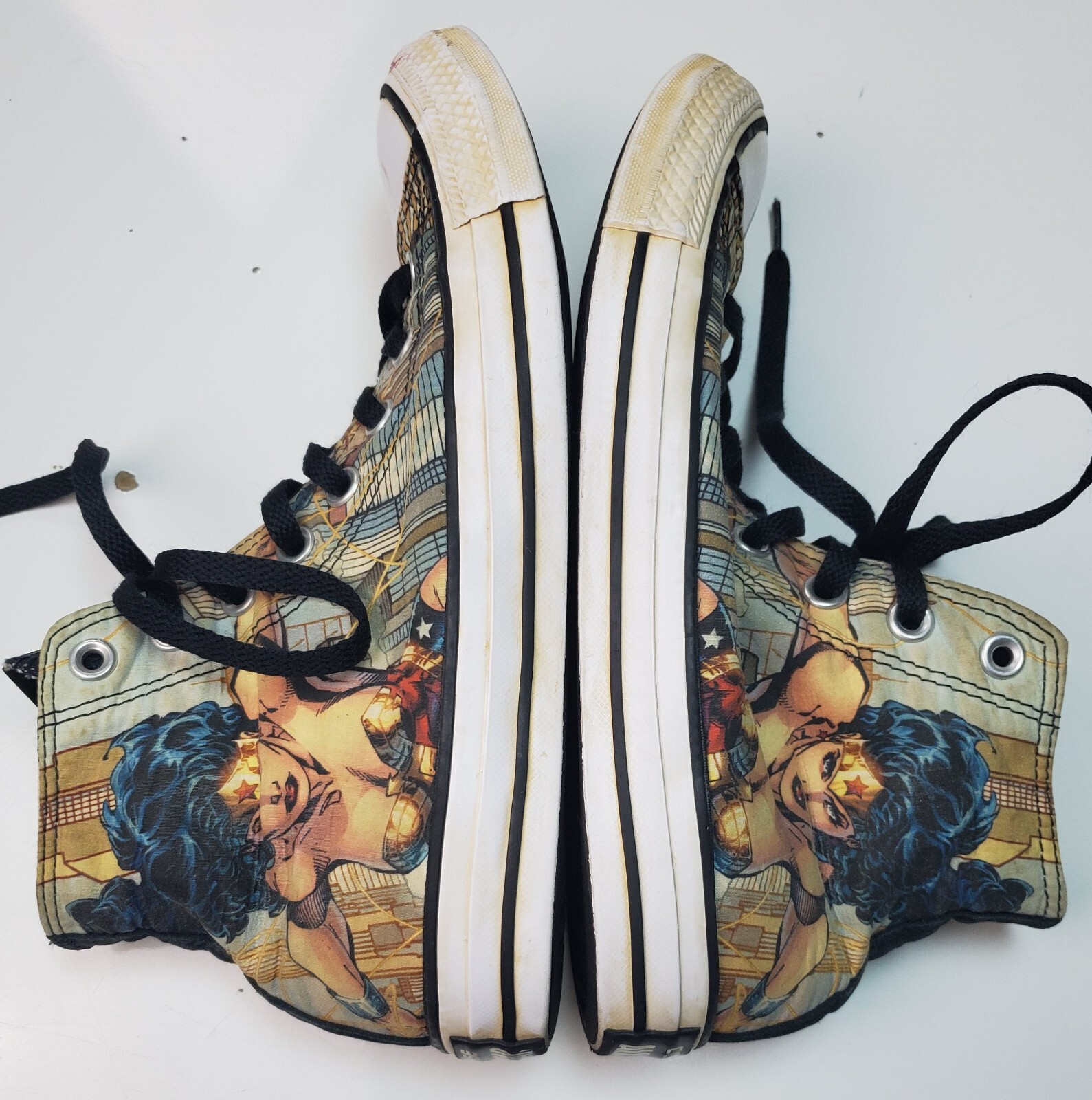 Converse All Star Unisex MISMATCHED Wonder Woman High Top Sneakers L 6-8/R 7-9