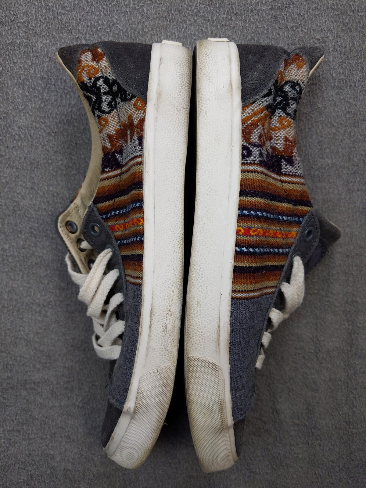 Inkkas Shoes Womens 10 41 Mens 8 Gray Multicolor Striped Textile Low Top Sneaker