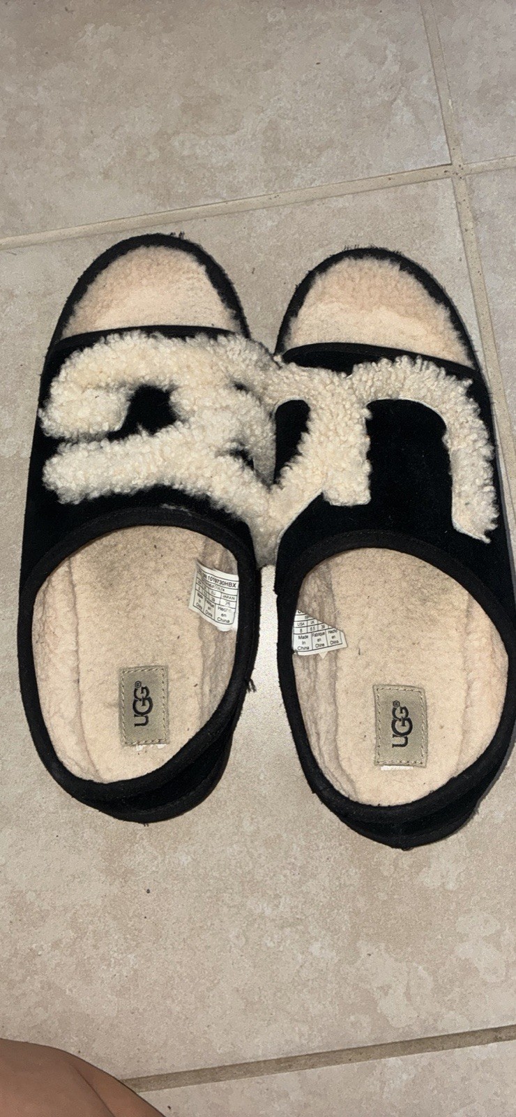 UGG Fluff Yeah Women’s Slide Slippers Sheepskin, Black/Ivory, US 8 EU39
