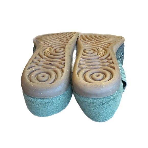Keen Sienna Mj Mary Jane Quilted martini olive green women’s size 6 rubber flat