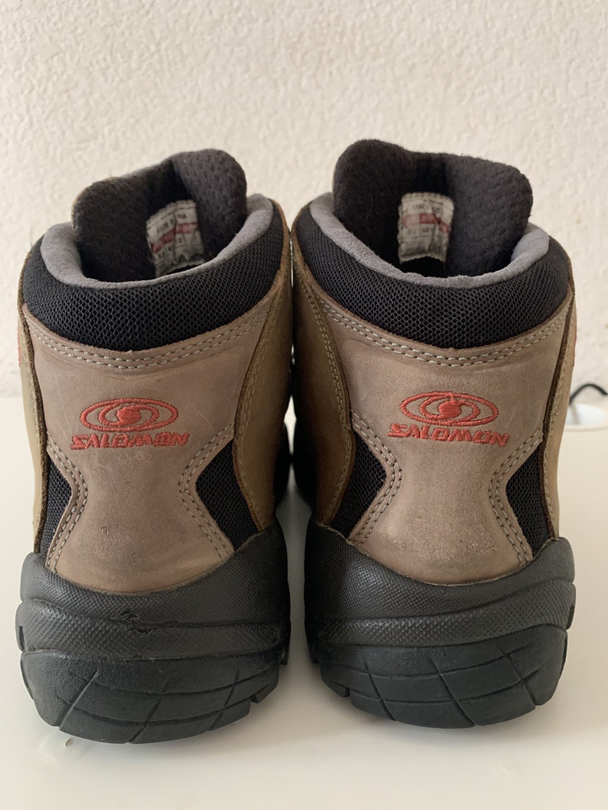 Rare Vintage Salomon Y2K 2000 00s Contagrip Boots in Tan Leather/Nubuck Size 10