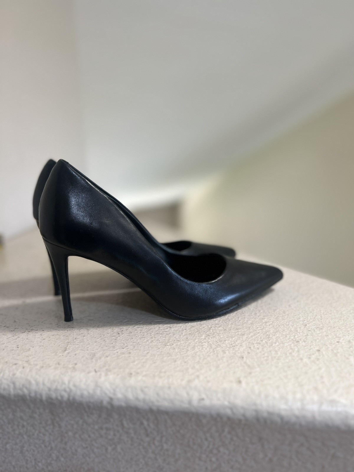 Steve Madden black Leather Pointed Toe Stiletto Pump Heels formal business 7.5