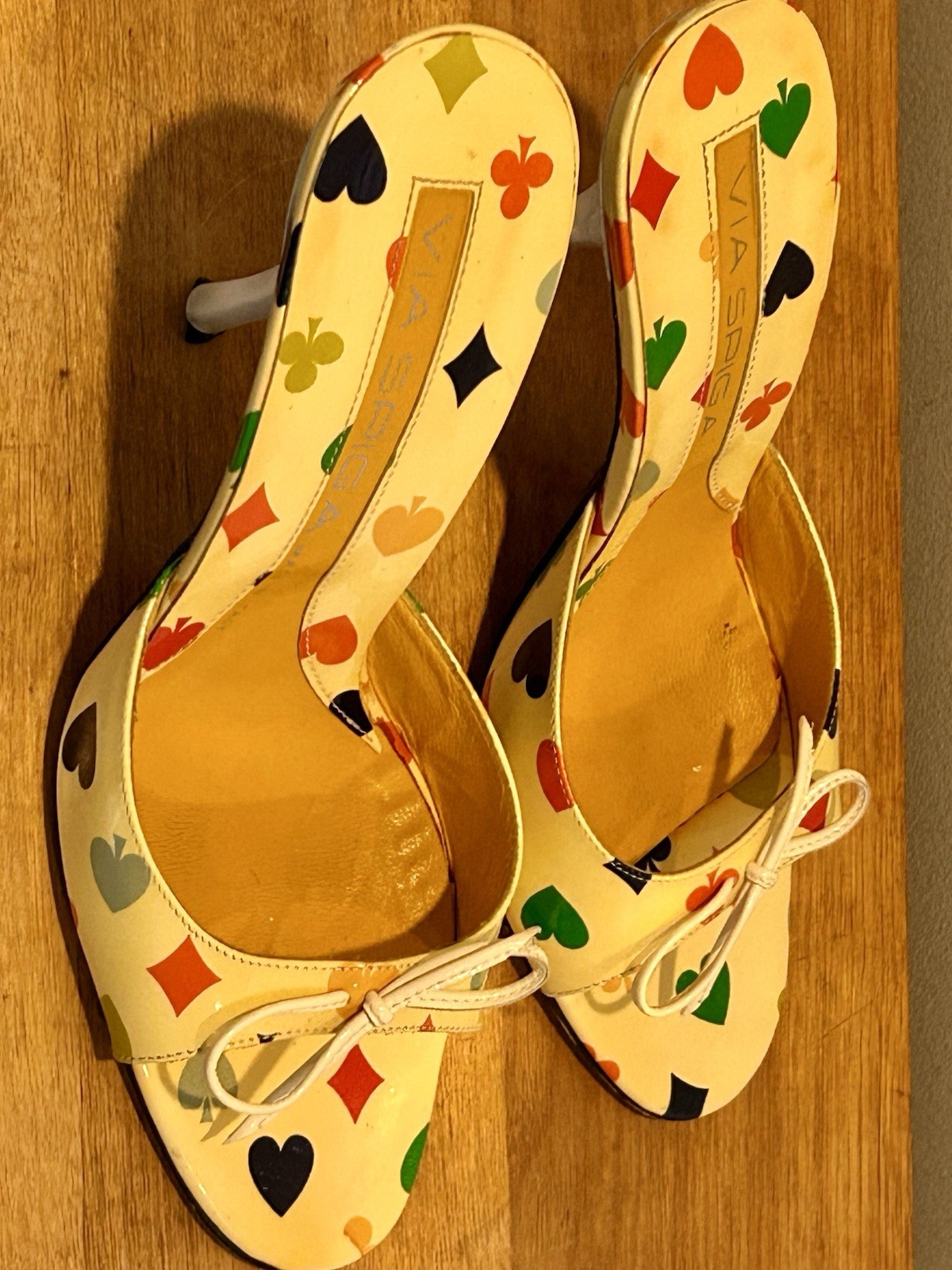 VIA SPIGA Heart High Heels Slides 6.5 Cards Diamond Spade Club Casino Las Vegas