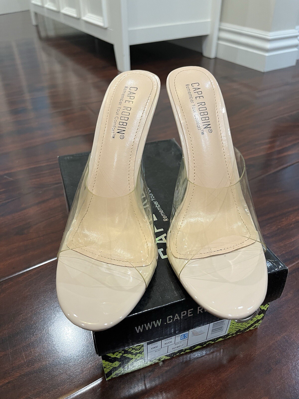 Cape Robbin Vikki nude clear vinyl heels mules 8.5