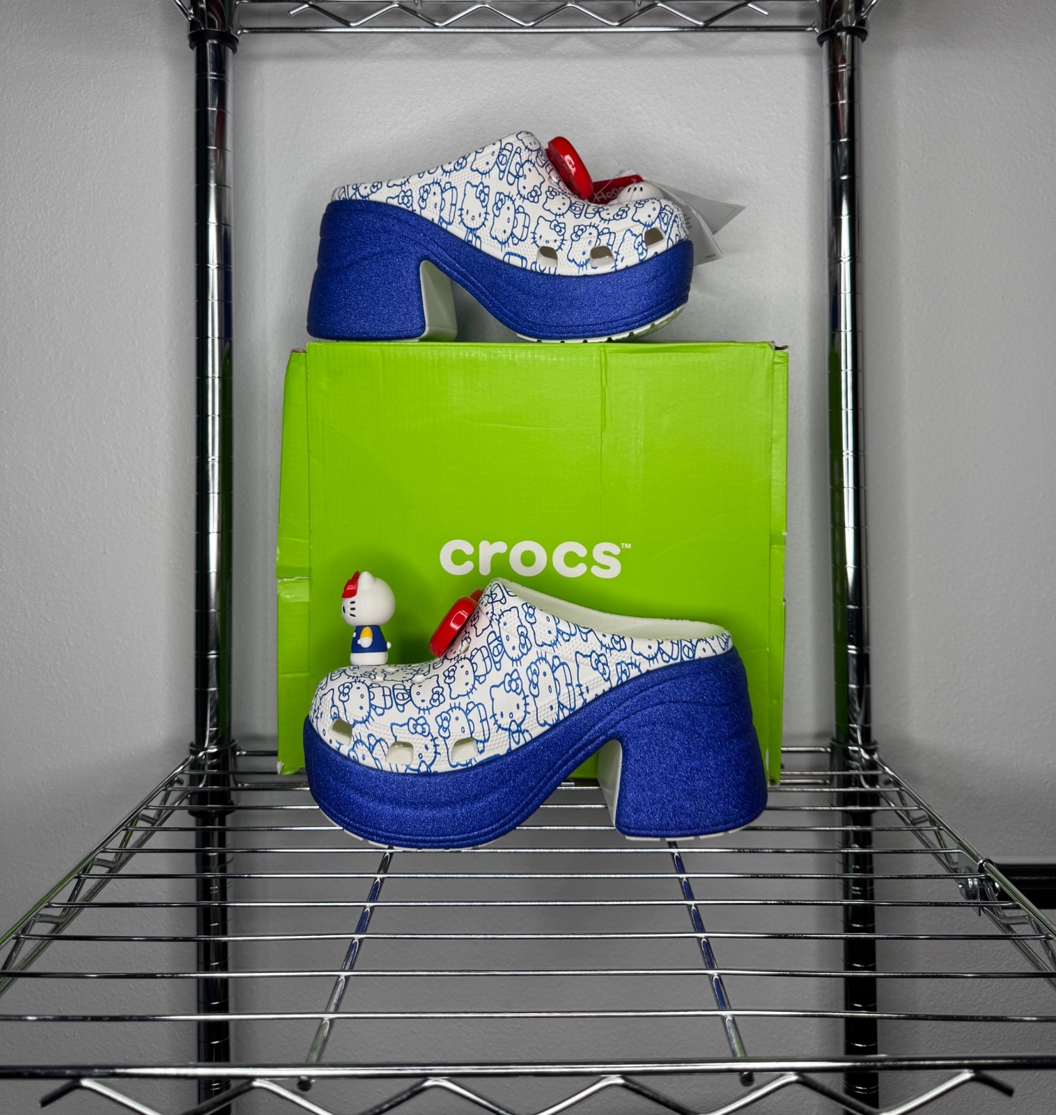 Women’s – Crocs Siren Clog x Hello Kitty ’50th Anniversary’ 209451-100