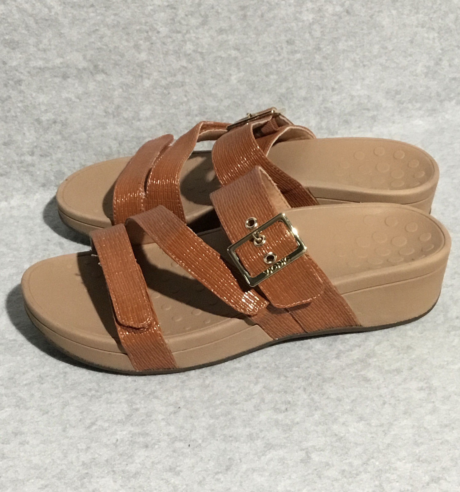 Vionic Rio Woven Platform Sandals Size 9 Wide Brown Adjustable Straps Slides