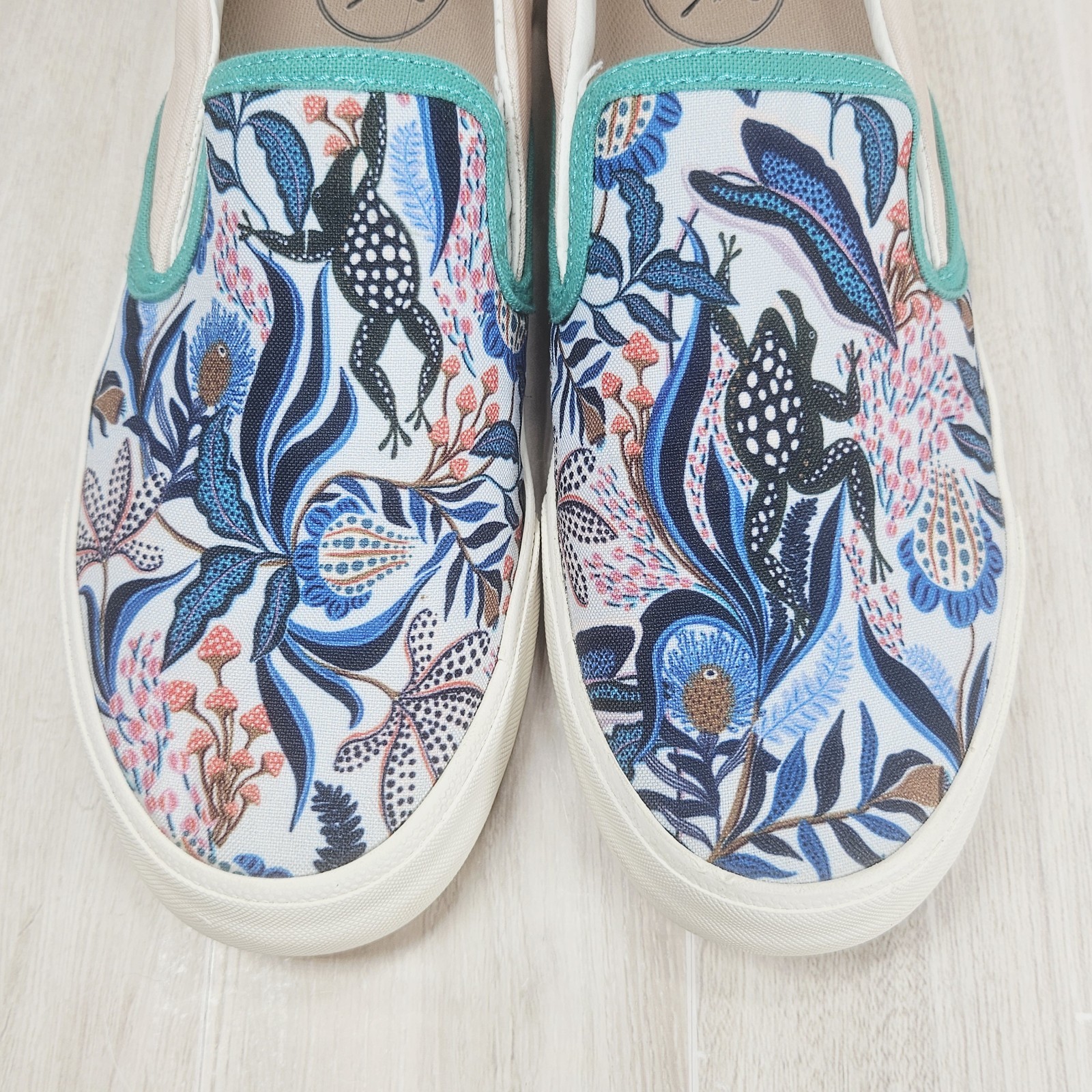 INKKAS Multi Color Groove Floral Unisex Canvas SNEAKER SLIPON 8.5 Women 6.5 Men