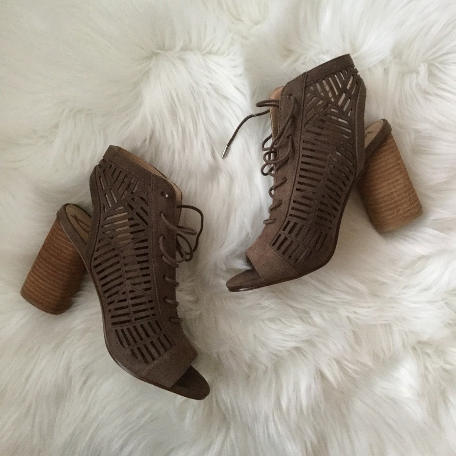 Sam Edelman Rocco Peep Toe Lace Up Block Heel Sandals Size 7