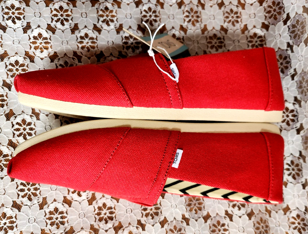 TOMS SHOES, Red Recycled Canvas Alpargata, Women’s 6.5 , NEW with TAGS